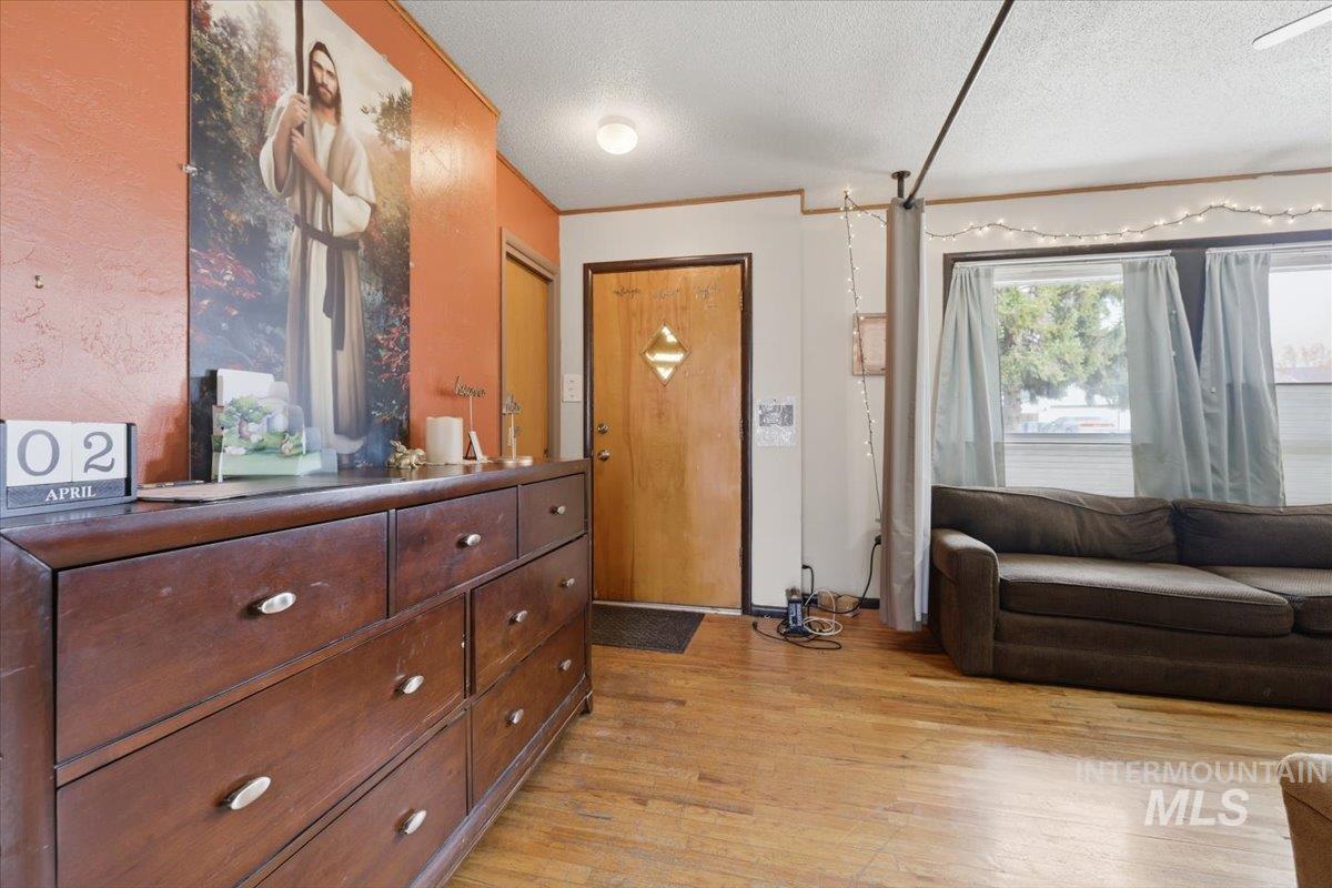 2807 Port St, Nampa, Idaho 83687, 3 Bedrooms, 1.5 Bathrooms, Residential For Sale, Price $349,900,MLS 98980918