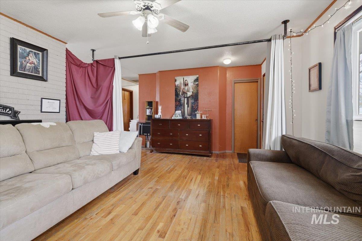 2807 Port St, Nampa, Idaho 83687, 3 Bedrooms, 1.5 Bathrooms, Residential For Sale, Price $349,900,MLS 98980918