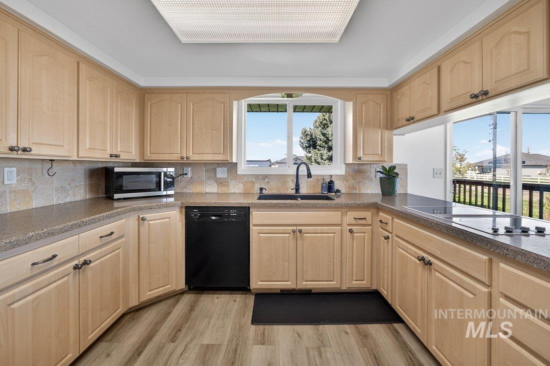 16683 Wagner Road, Caldwell, Idaho 83607, 5 Bedrooms, 3 Bathrooms, Residential For Sale, Price $650,000, 98980920