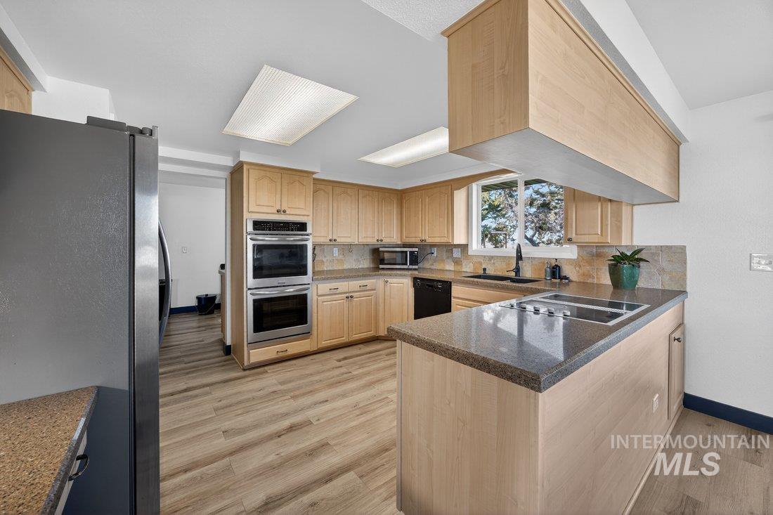 16683 Wagner Road, Caldwell, Idaho 83607, 5 Bedrooms, 3 Bathrooms, Residential For Sale, Price $650,000, 98980920