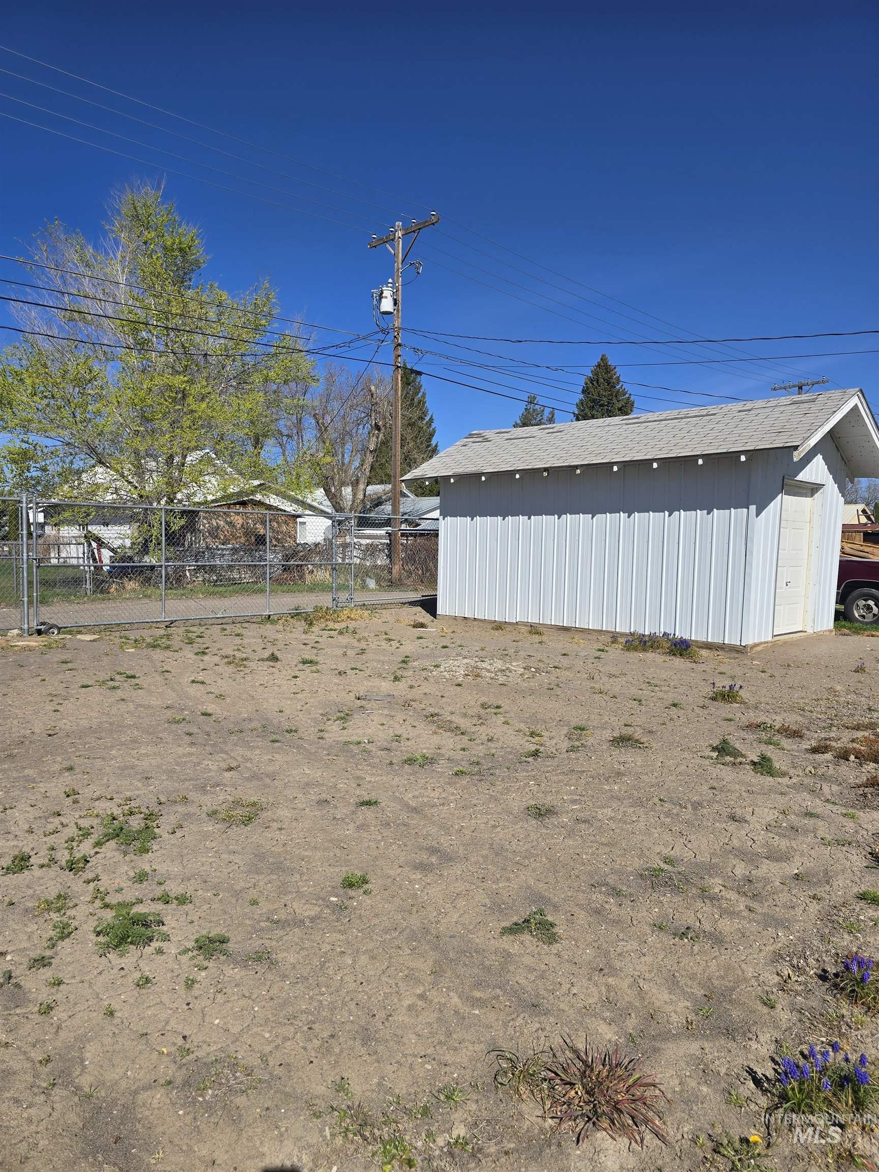 805 D Street, Rupert, Idaho 83350-0000, 1 Bedroom, 1 Bathroom, Residential For Sale, Price $228,000, 98980922
