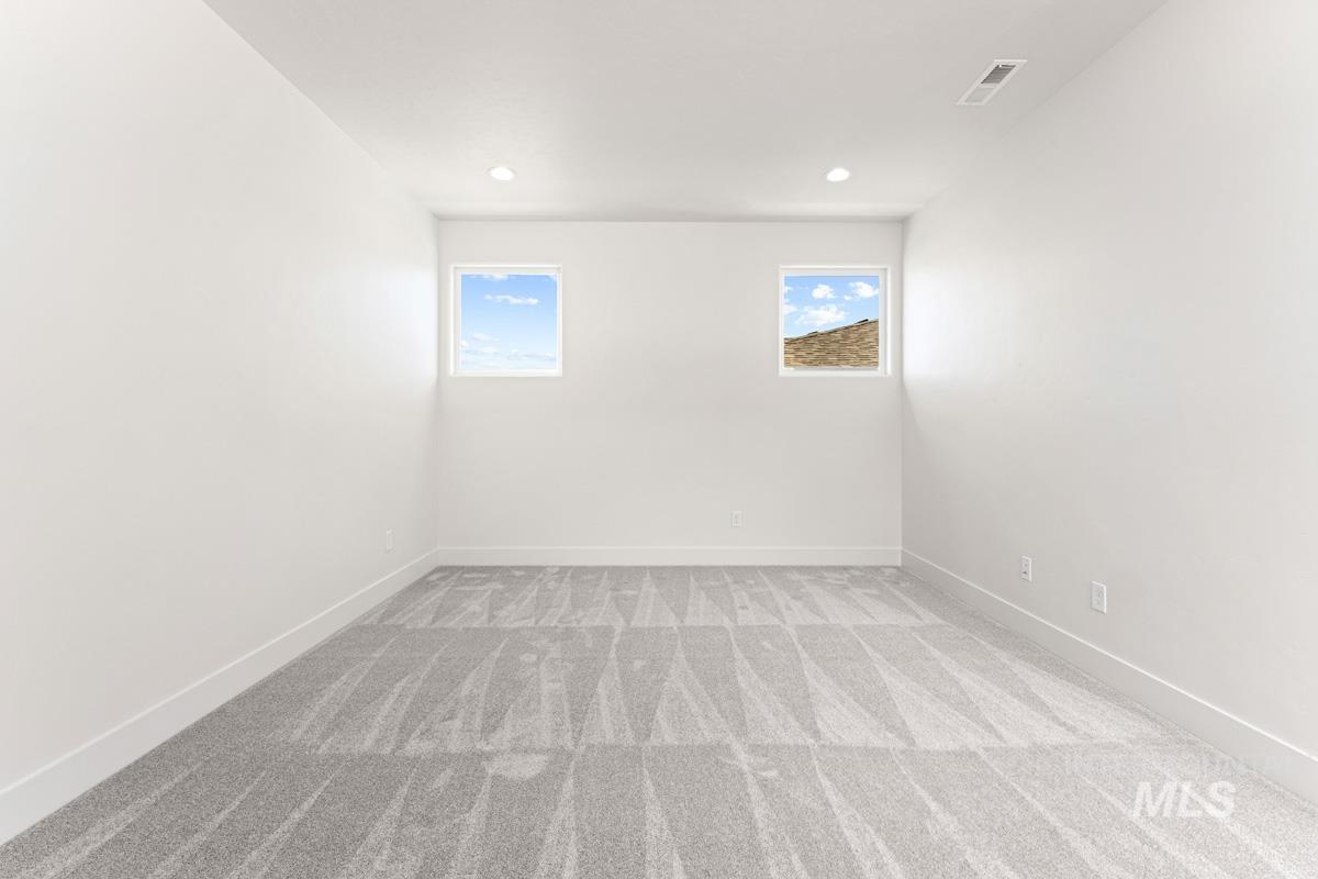 13374 N Spring Creek Way, Boise, Idaho 83714, 5 Bedrooms, 3.5 Bathrooms, Residential Income For Sale, Price $913,537, 98980923