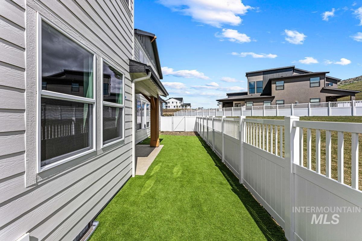 13374 N Spring Creek Way, Boise, Idaho 83714, 5 Bedrooms, 3.5 Bathrooms, Residential Income For Sale, Price $913,537, 98980923