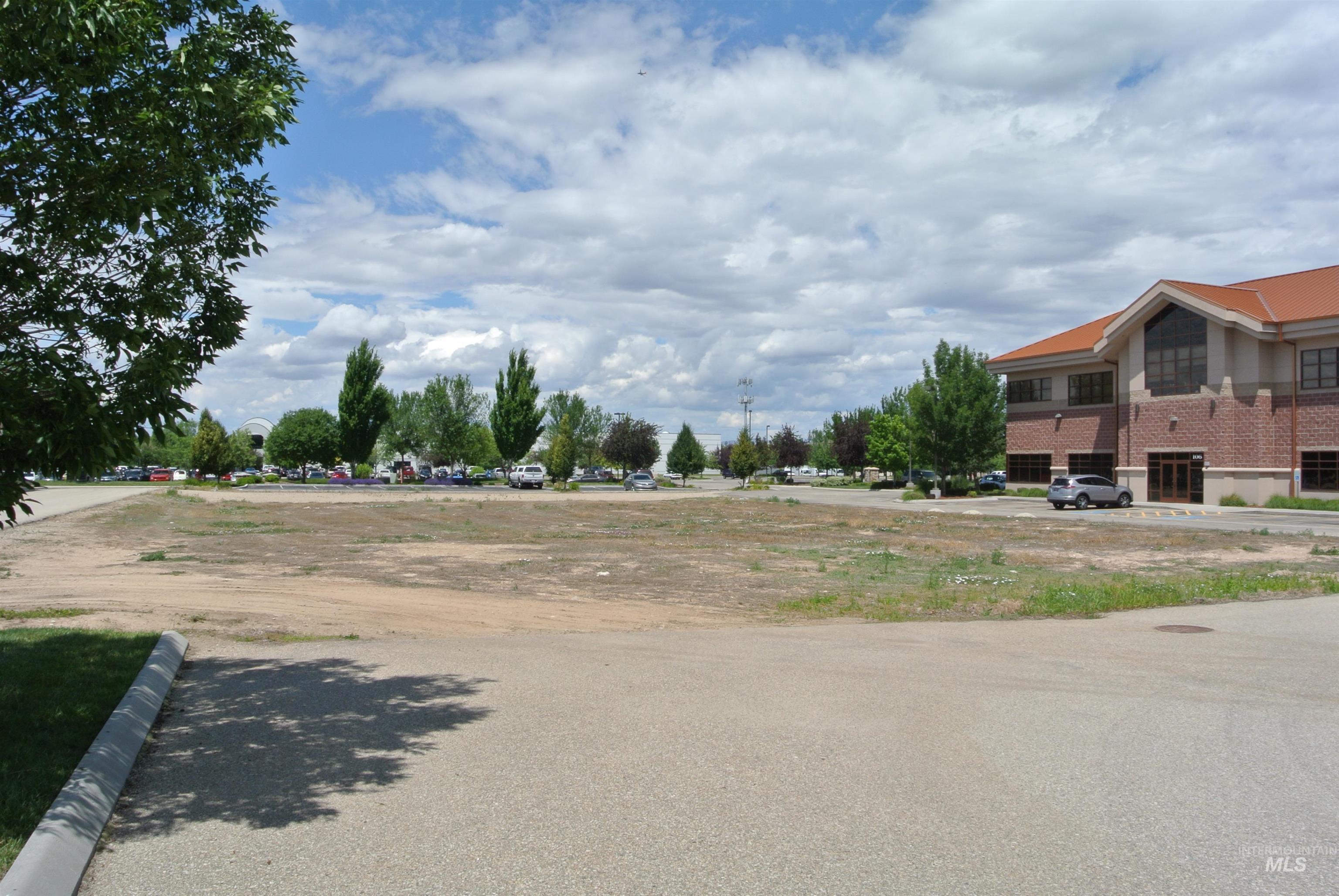 3443 E Copper Point Dr., Meridian, Idaho 83642, Business/Commercial For Sale, Price $395,000,MLS 98980924