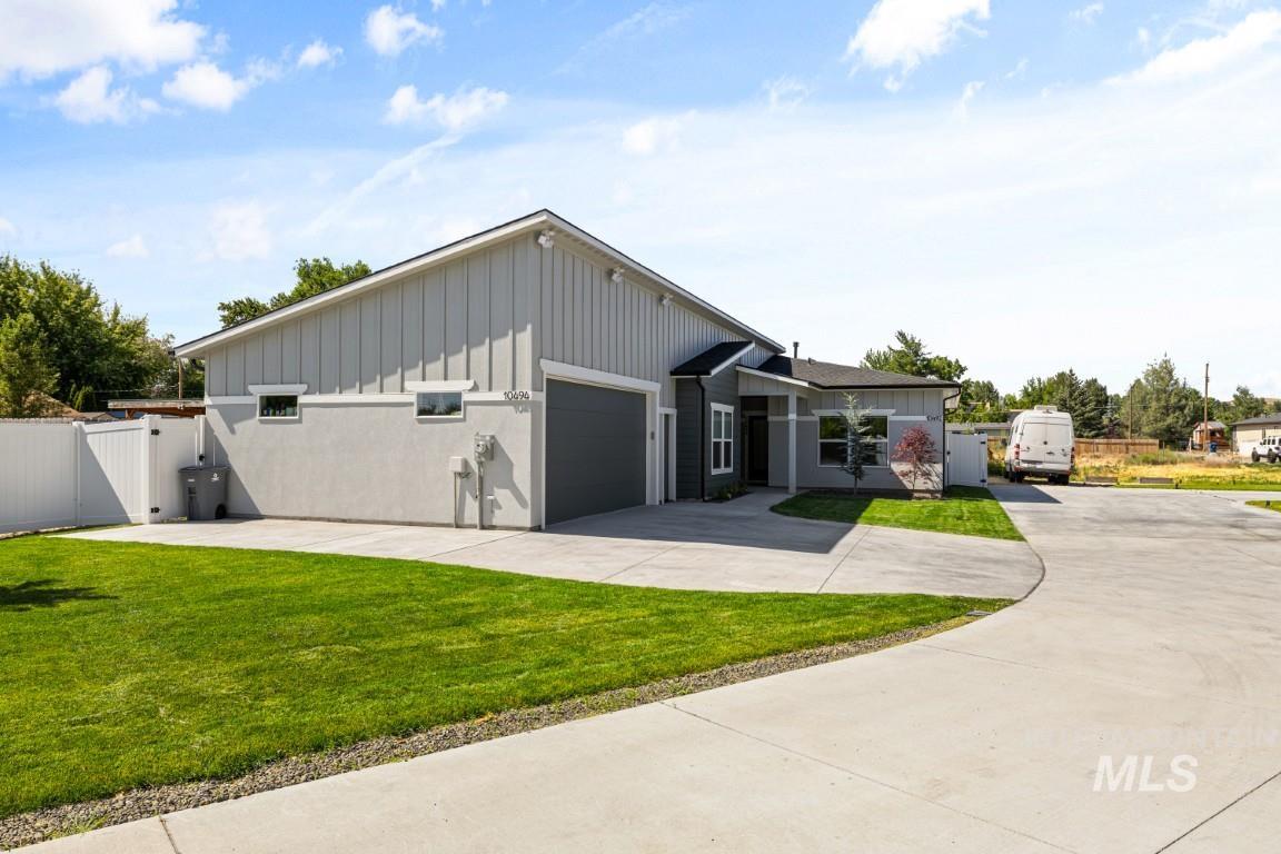 10494 W Shields Ave, Boise, Idaho 83714, 3 Bedrooms, 2 Bathrooms, Rental For Rent, Price $2,345, 98980925