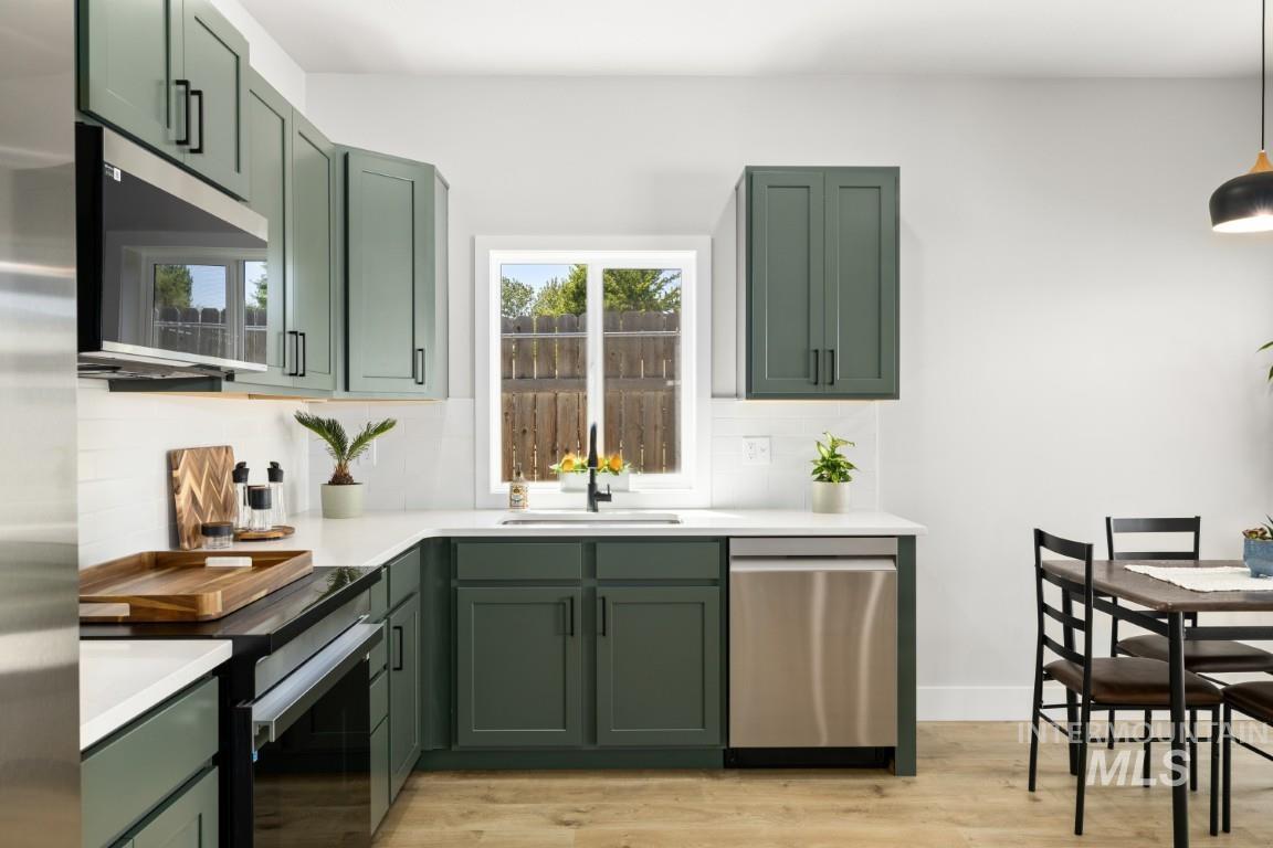 10494 W Shields Ave, Boise, Idaho 83714, 3 Bedrooms, 2 Bathrooms, Rental For Rent, Price $2,345, 98980925