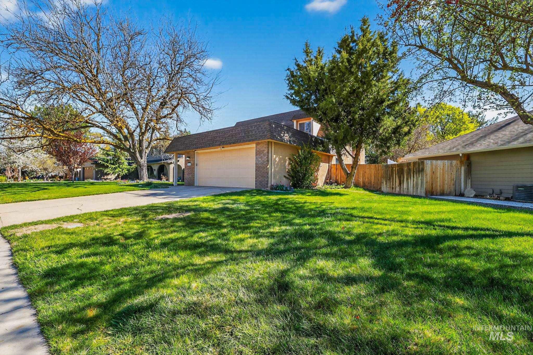 10073 W Westview Dr., Boise, Idaho 83704, 5 Bedrooms, 2.5 Bathrooms, Residential For Sale, Price $549,900, 98980927