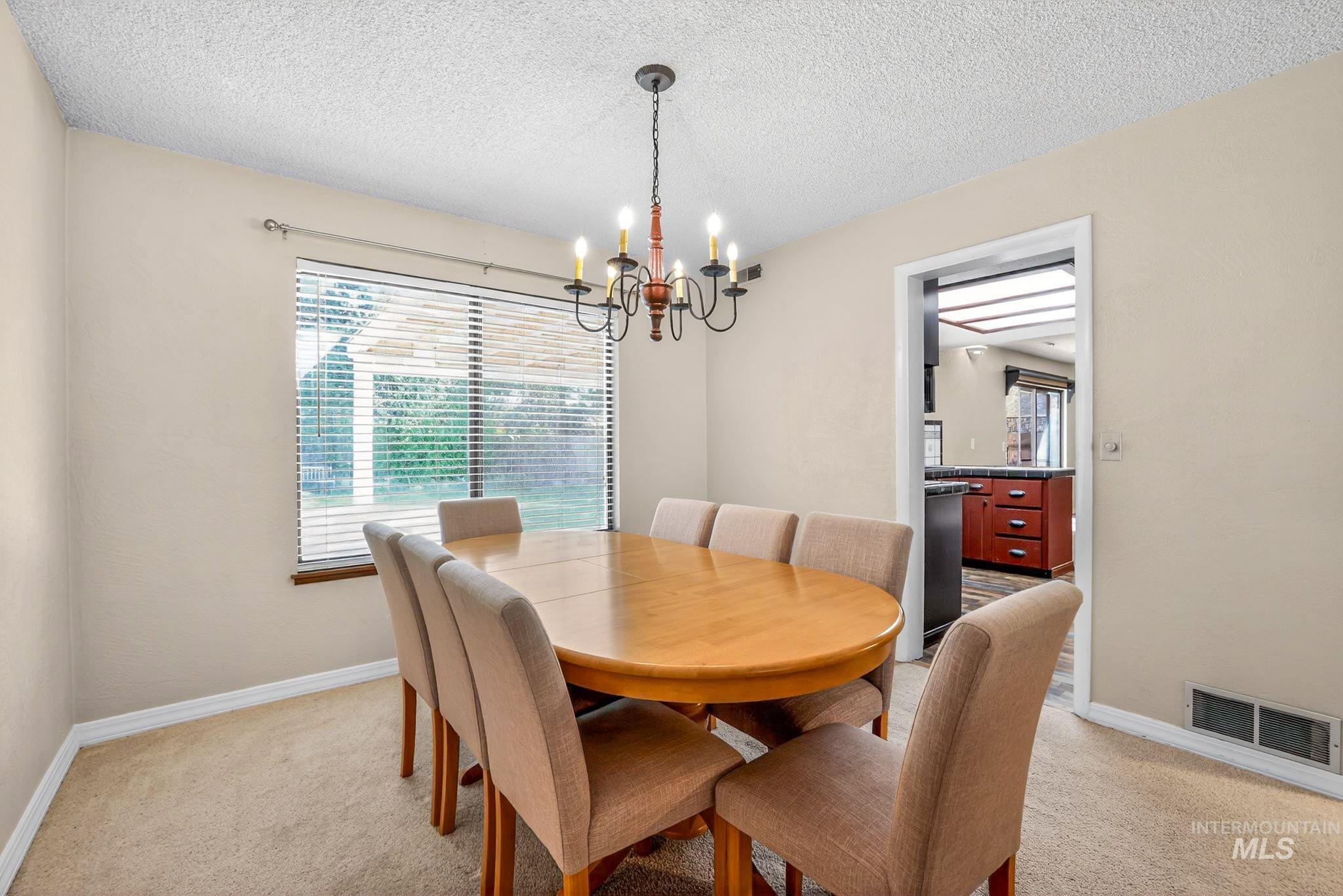 10073 W Westview Dr., Boise, Idaho 83704, 5 Bedrooms, 2.5 Bathrooms, Residential For Sale, Price $549,900, 98980927