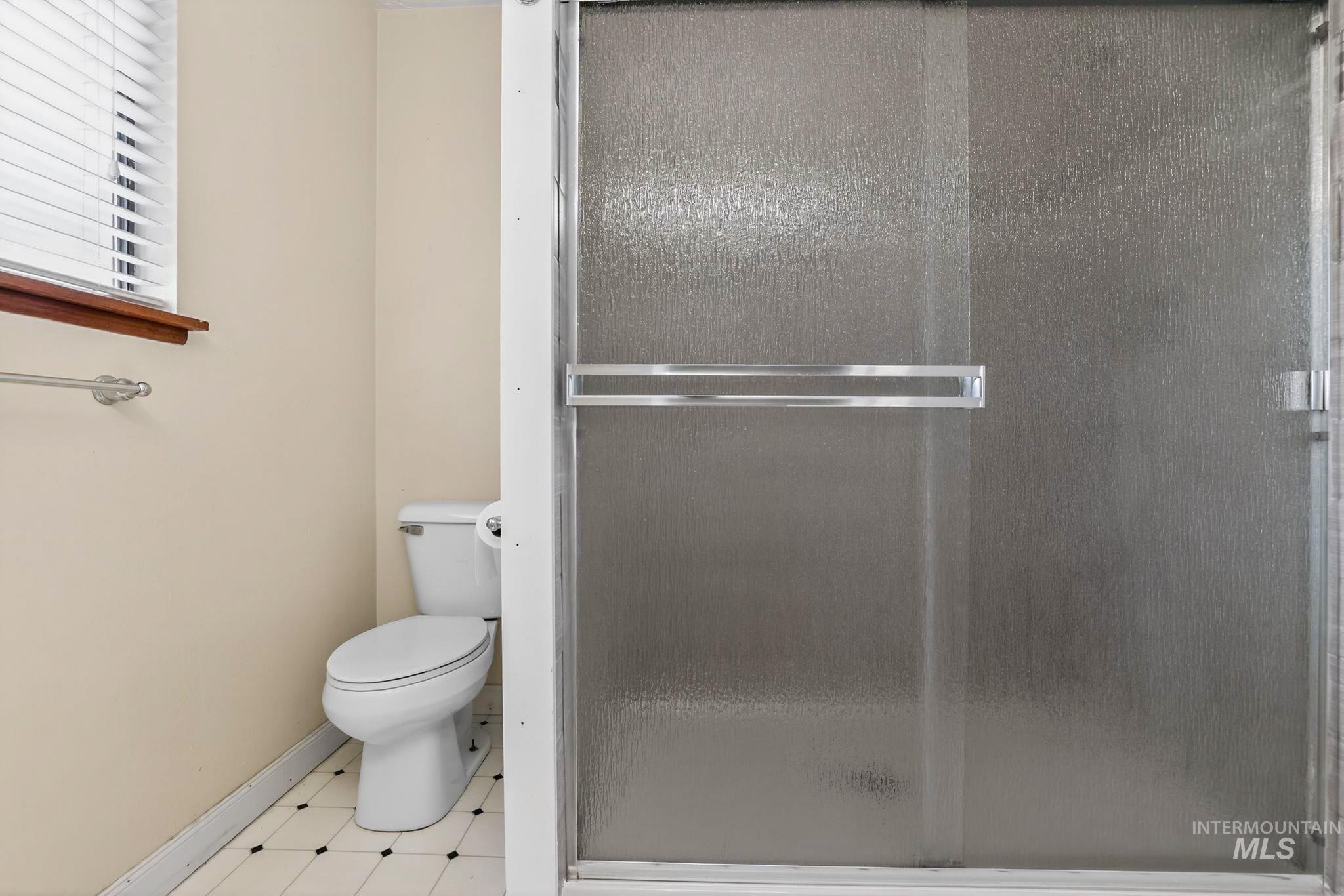 10073 W Westview Dr., Boise, Idaho 83704, 5 Bedrooms, 2.5 Bathrooms, Residential For Sale, Price $569,999, 98980927