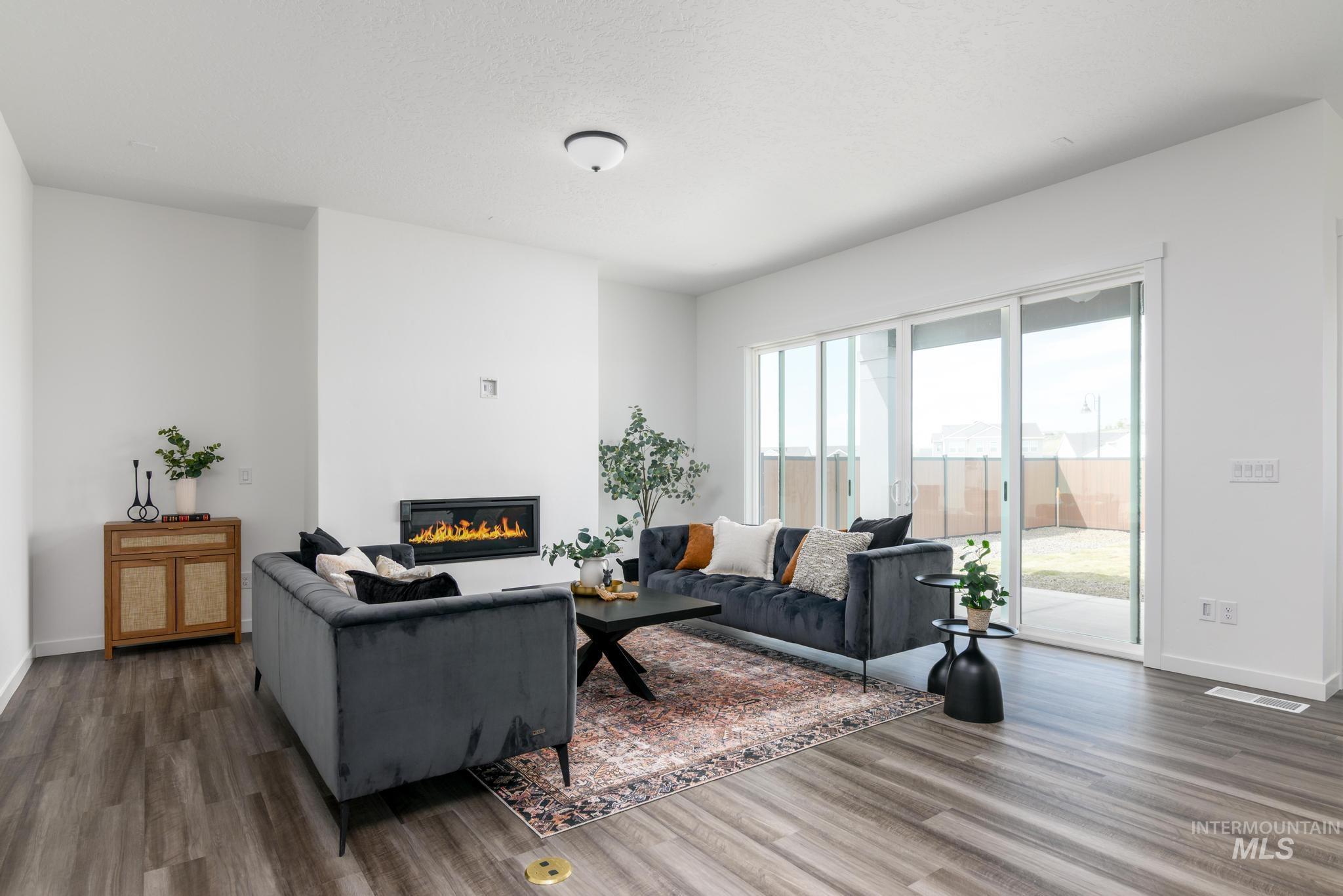 7025 W Alveo Dr, Eagle, Idaho 83616, 4 Bedrooms, 3 Bathrooms, Residential For Sale, Price $860,000,MLS 98980929