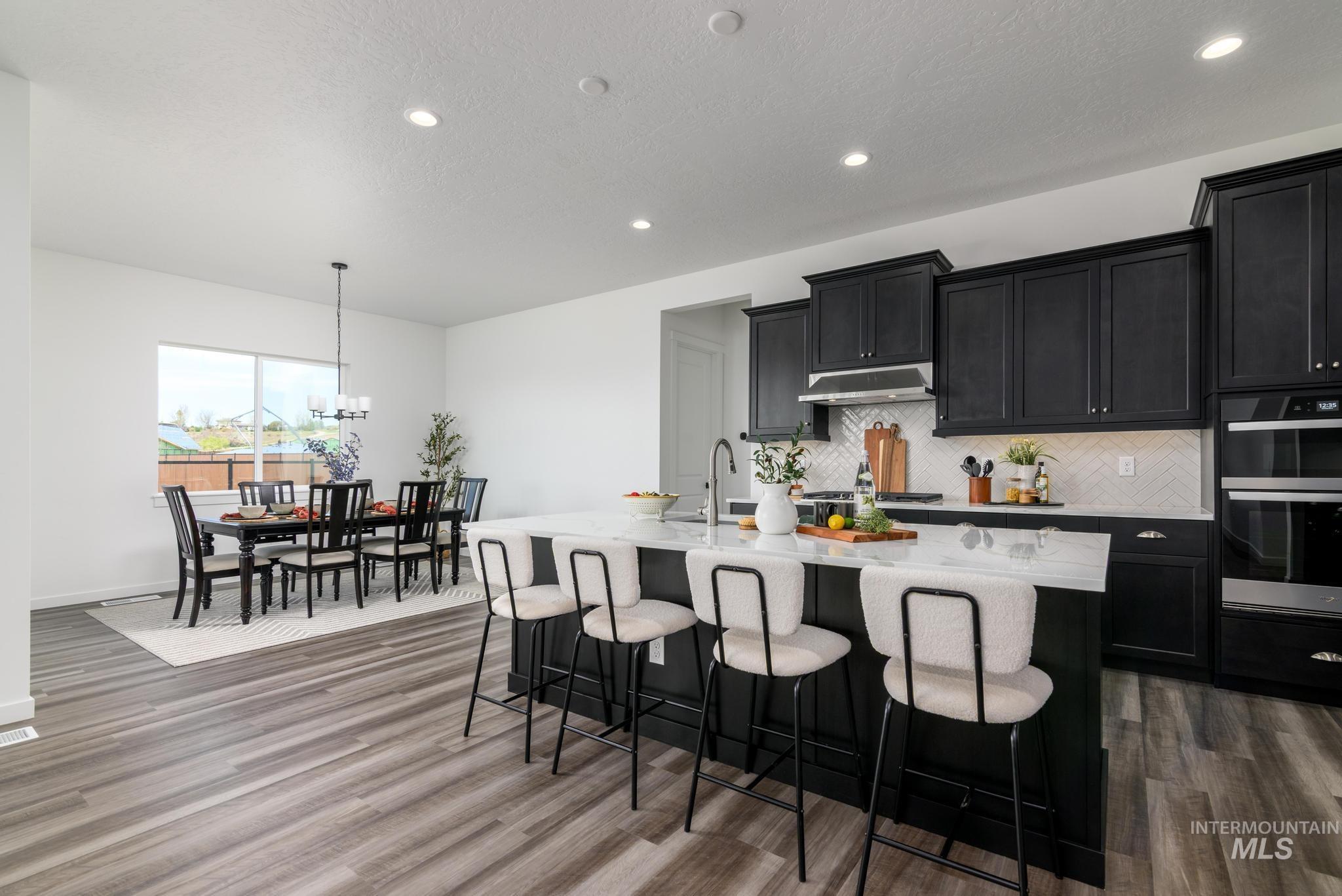 7025 W Alveo Dr, Eagle, Idaho 83616, 4 Bedrooms, 3 Bathrooms, Residential For Sale, Price $860,000,MLS 98980929