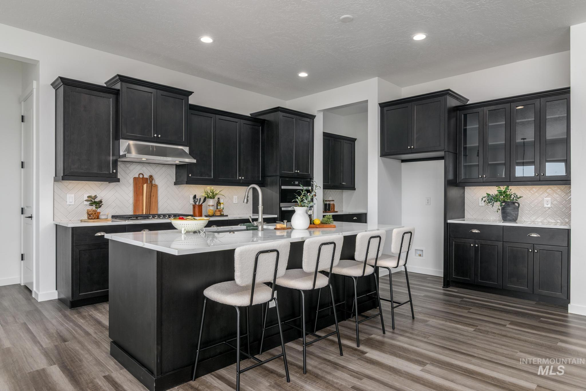 7025 W Alveo Dr, Eagle, Idaho 83616, 4 Bedrooms, 3 Bathrooms, Residential For Sale, Price $860,000,MLS 98980929