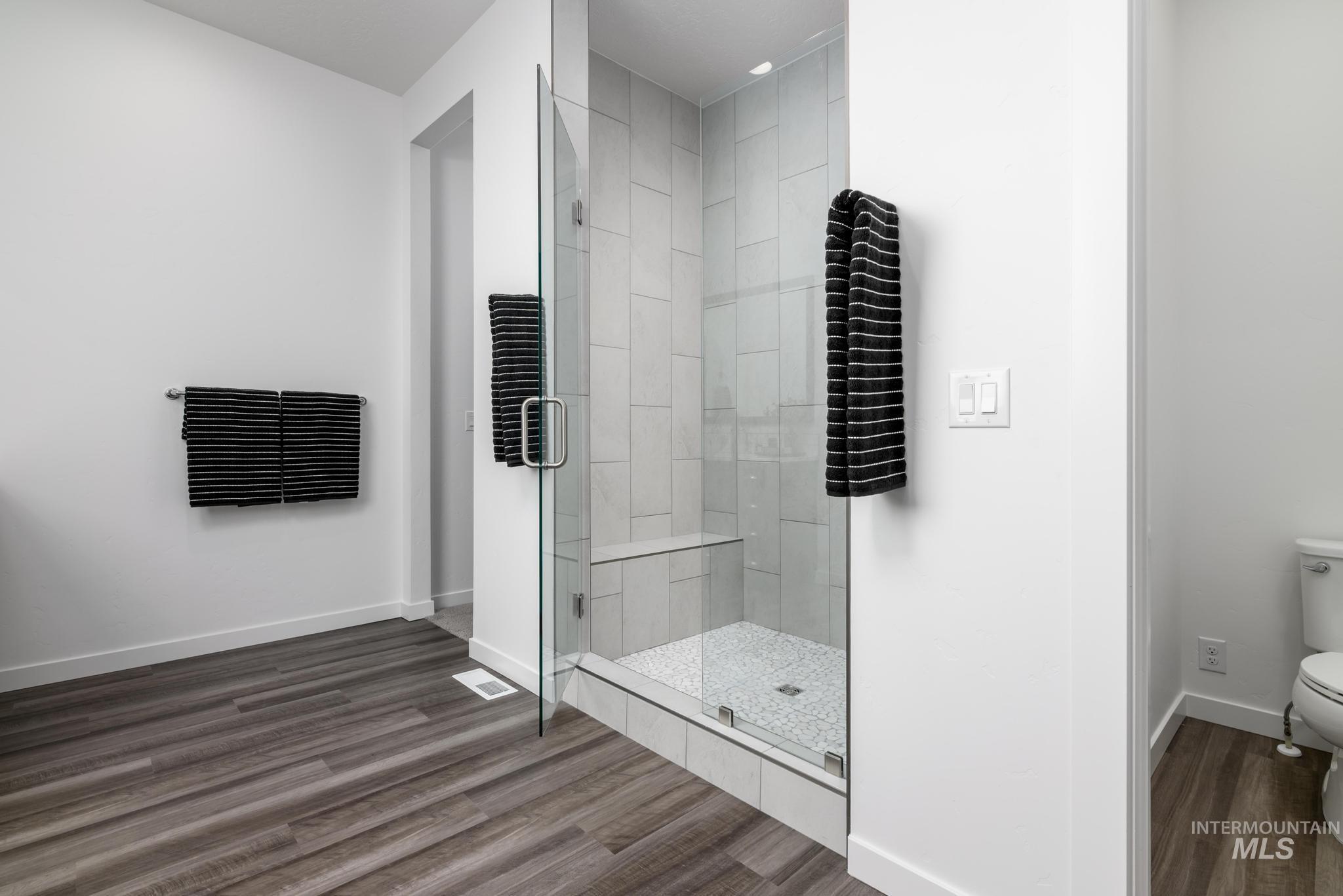 7025 W Alveo Dr, Eagle, Idaho 83616, 4 Bedrooms, 3 Bathrooms, Residential For Sale, Price $860,000,MLS 98980929