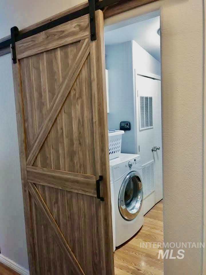 700 Fairview, Meridian, Idaho 83642, 3 Bedrooms, 2 Bathrooms, Residential For Sale, Price $164,900, 98980930