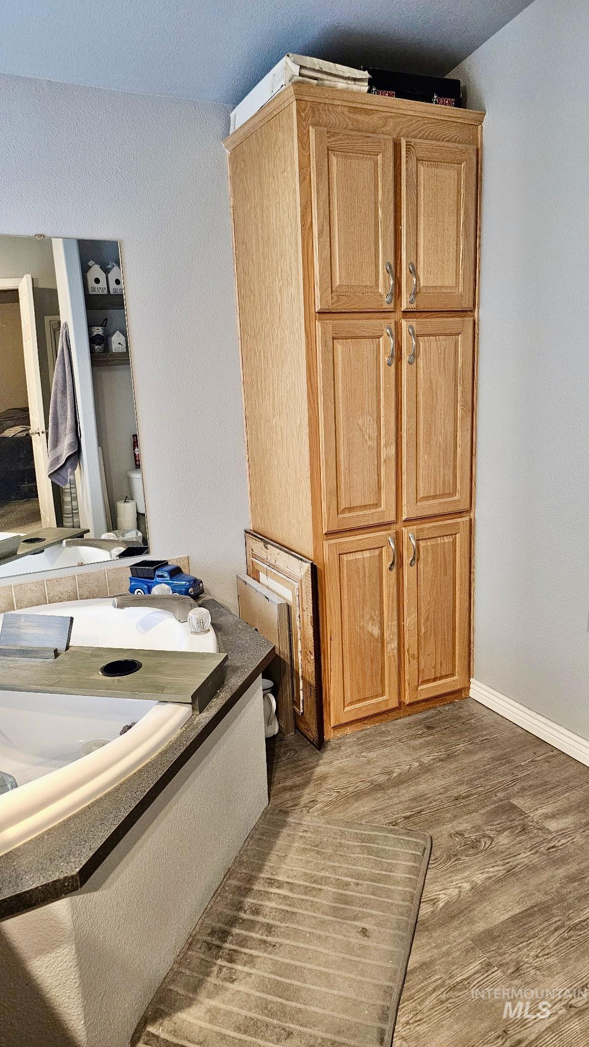700 Fairview, Meridian, Idaho 83642, 3 Bedrooms, 2 Bathrooms, Residential For Sale, Price $164,900,MLS 98980930