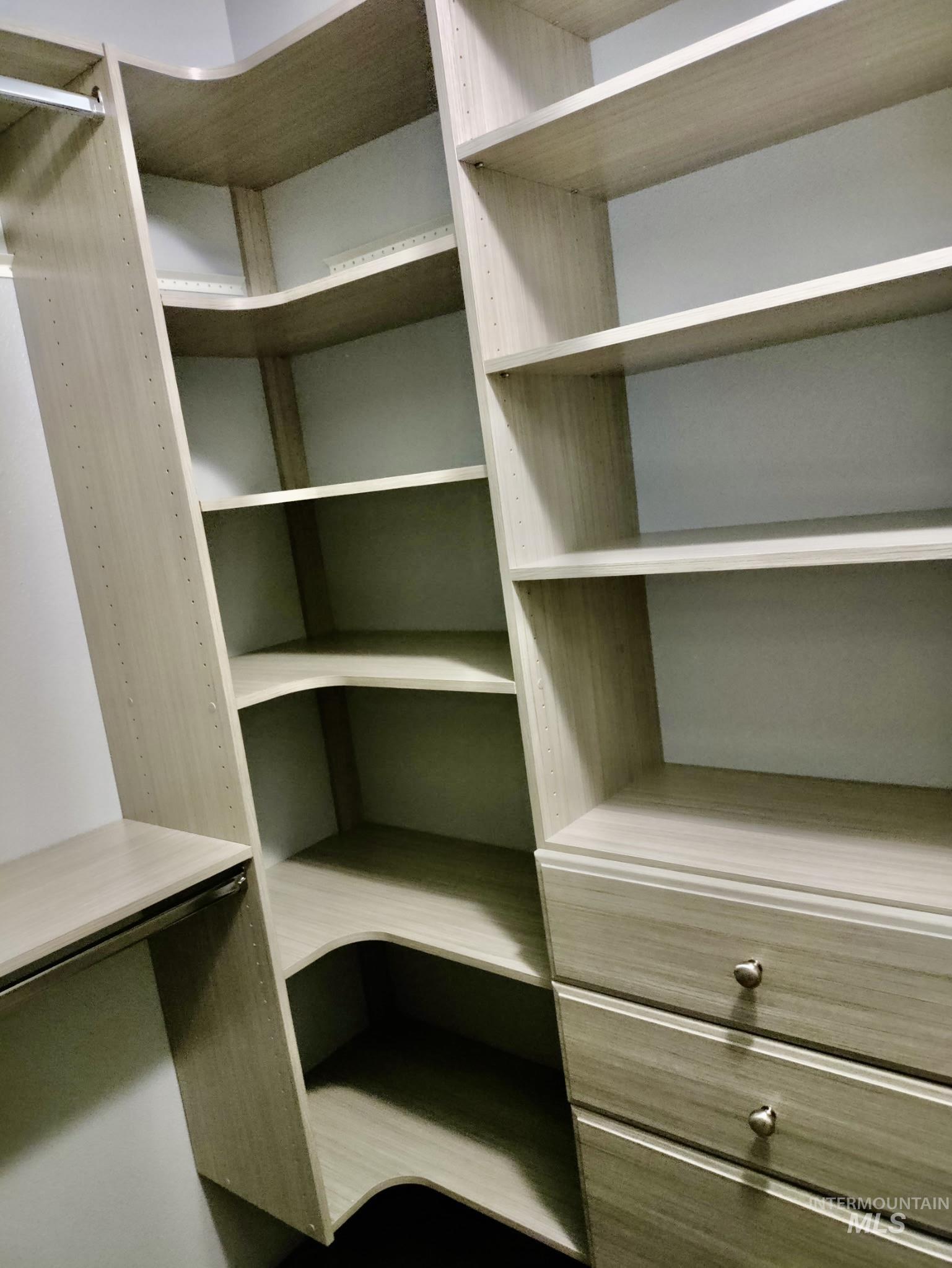 700 Fairview, Meridian, Idaho 83642, 3 Bedrooms, 2 Bathrooms, Residential For Sale, Price $164,900, 98980930