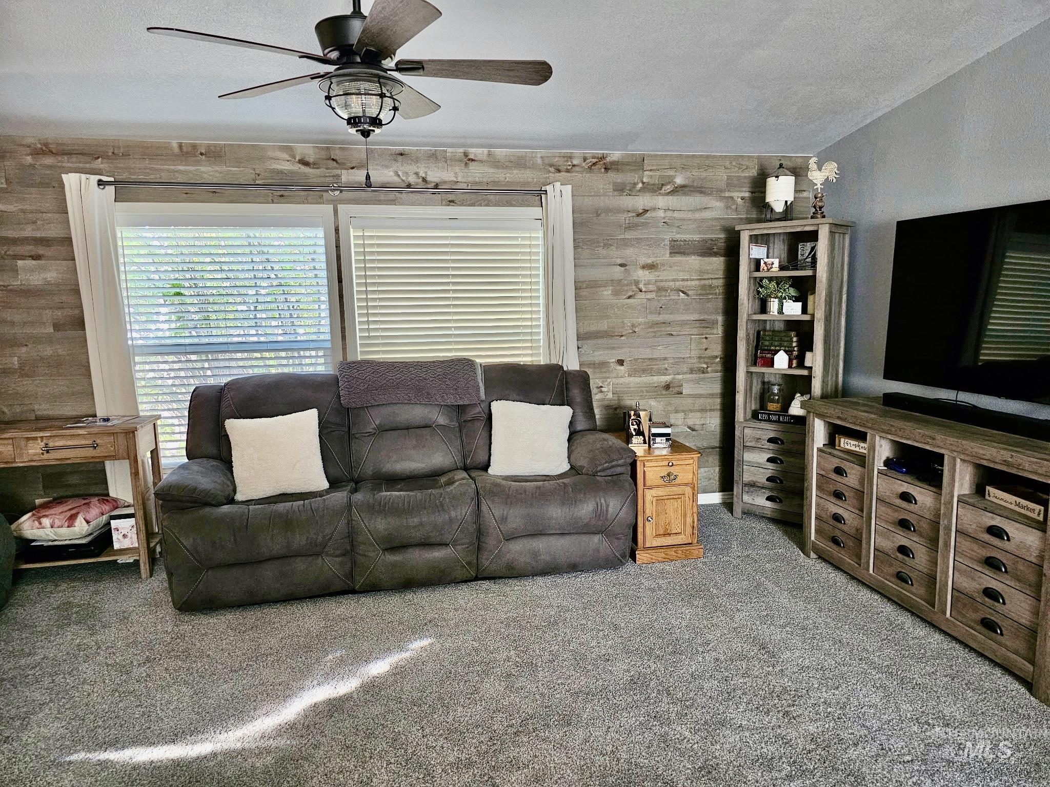 700 Fairview, Meridian, Idaho 83642, 3 Bedrooms, 2 Bathrooms, Residential For Sale, Price $164,900,MLS 98980930