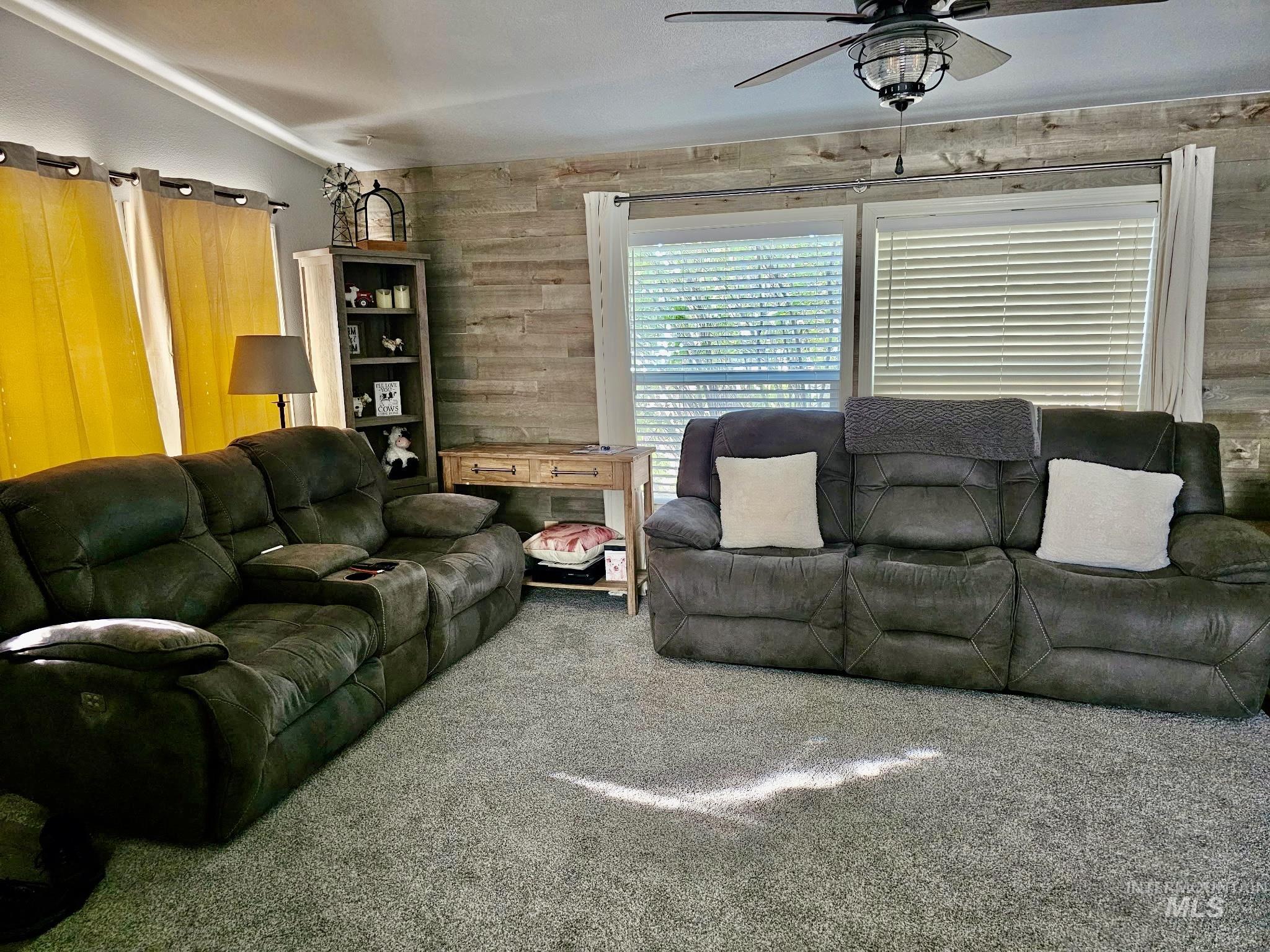700 Fairview, Meridian, Idaho 83642, 3 Bedrooms, 2 Bathrooms, Residential For Sale, Price $164,900,MLS 98980930