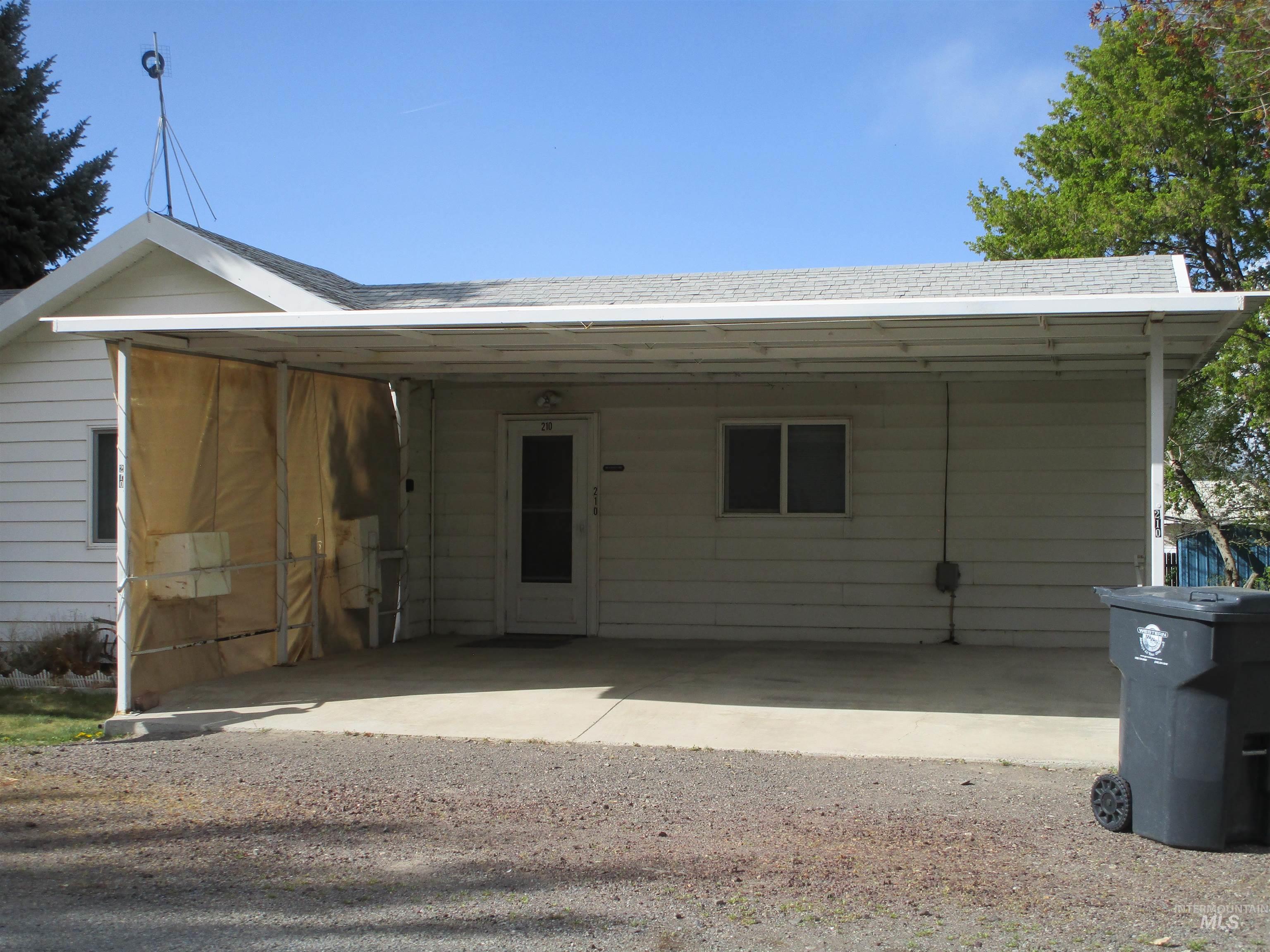 210 Orchard Ave, Eden, Idaho 83325, 3 Bedrooms, 1 Bathroom, Residential For Sale, Price $207,000,MLS 98980931