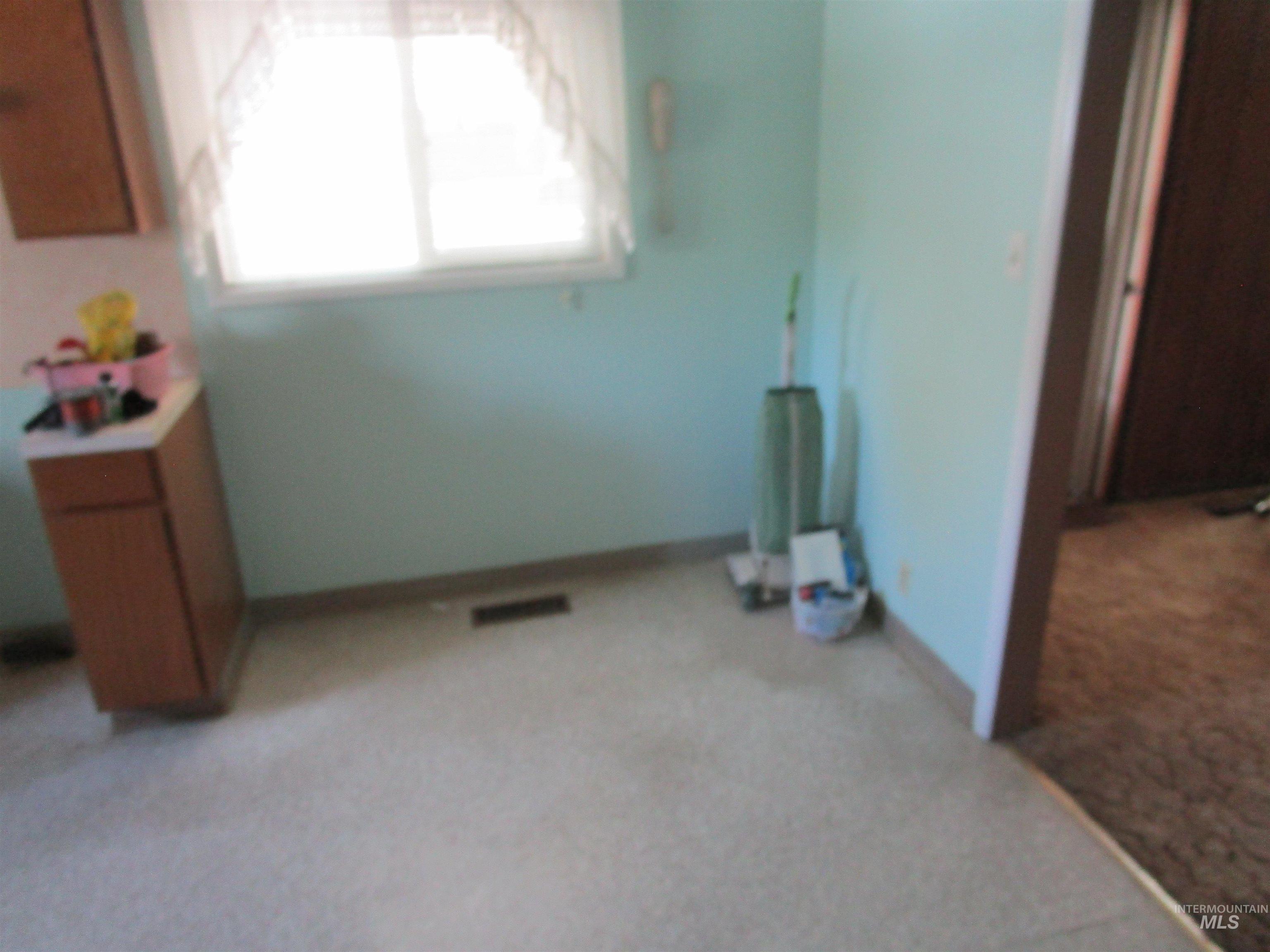 210 Orchard Ave, Eden, Idaho 83325, 3 Bedrooms, 1 Bathroom, Residential For Sale, Price $207,000, 98980931