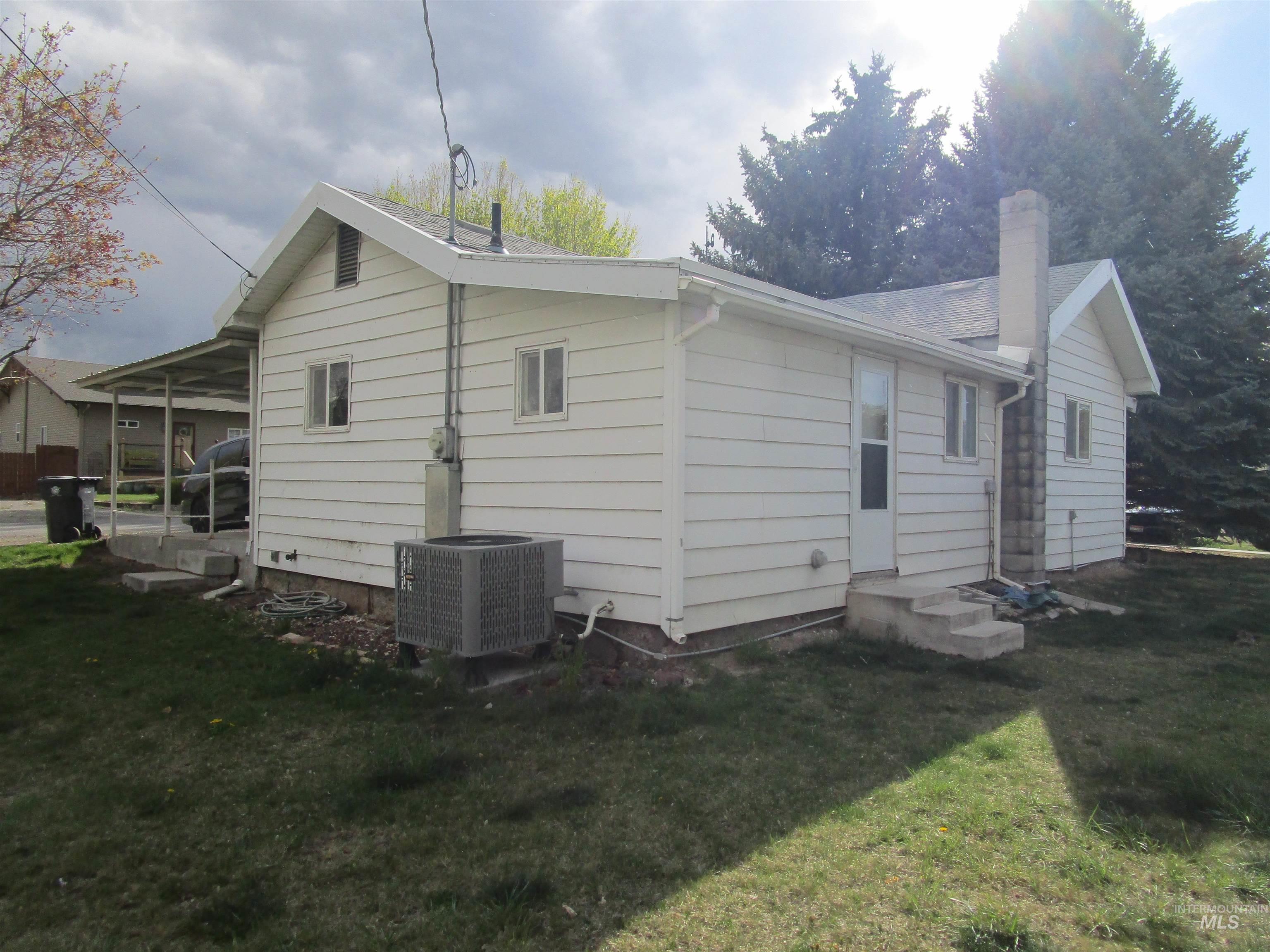 210 Orchard Ave, Eden, Idaho 83325, 3 Bedrooms, 1 Bathroom, Residential For Sale, Price $207,000,MLS 98980931