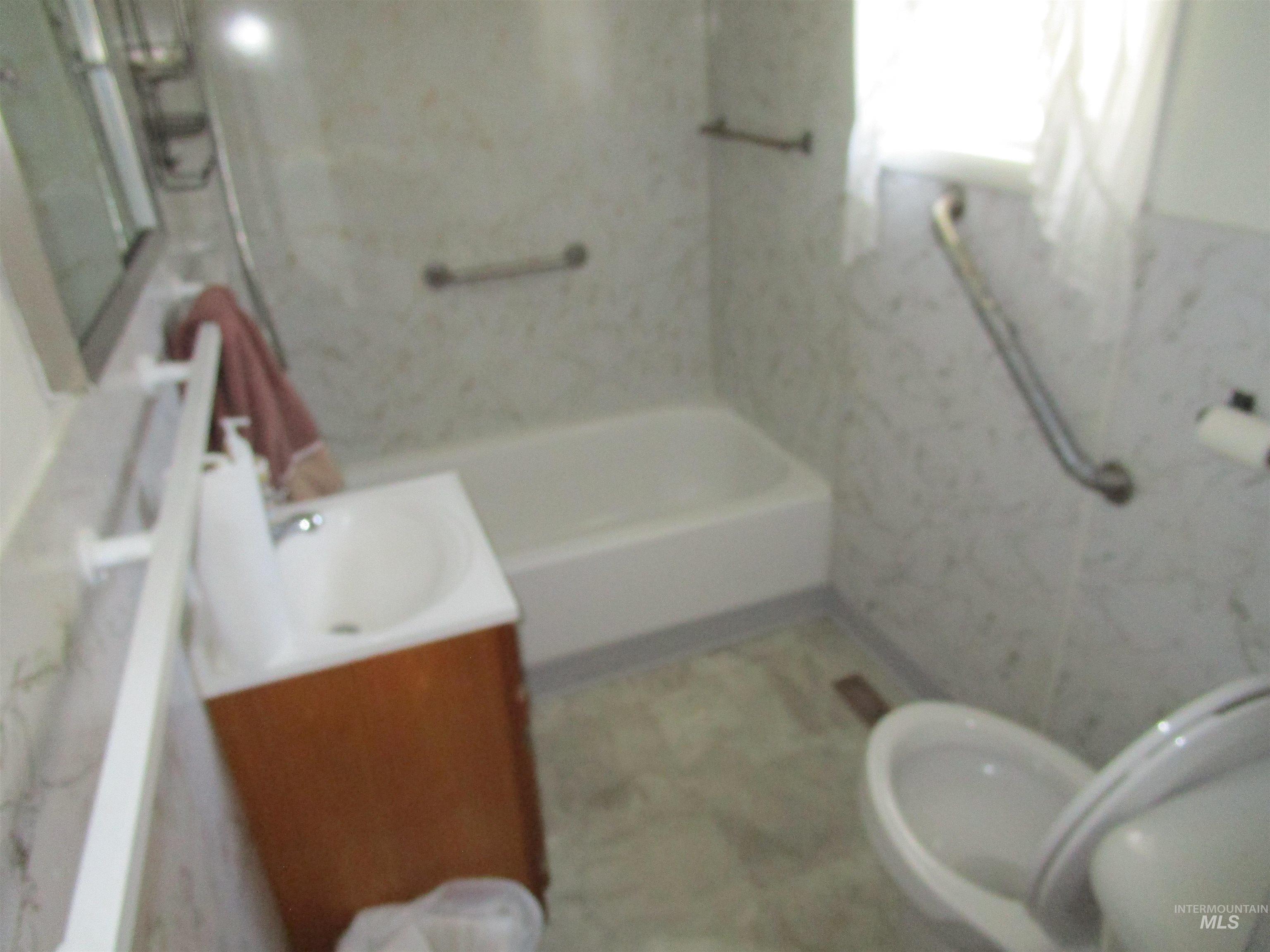 210 Orchard Ave, Eden, Idaho 83325, 3 Bedrooms, 1 Bathroom, Residential For Sale, Price $207,000, 98980931