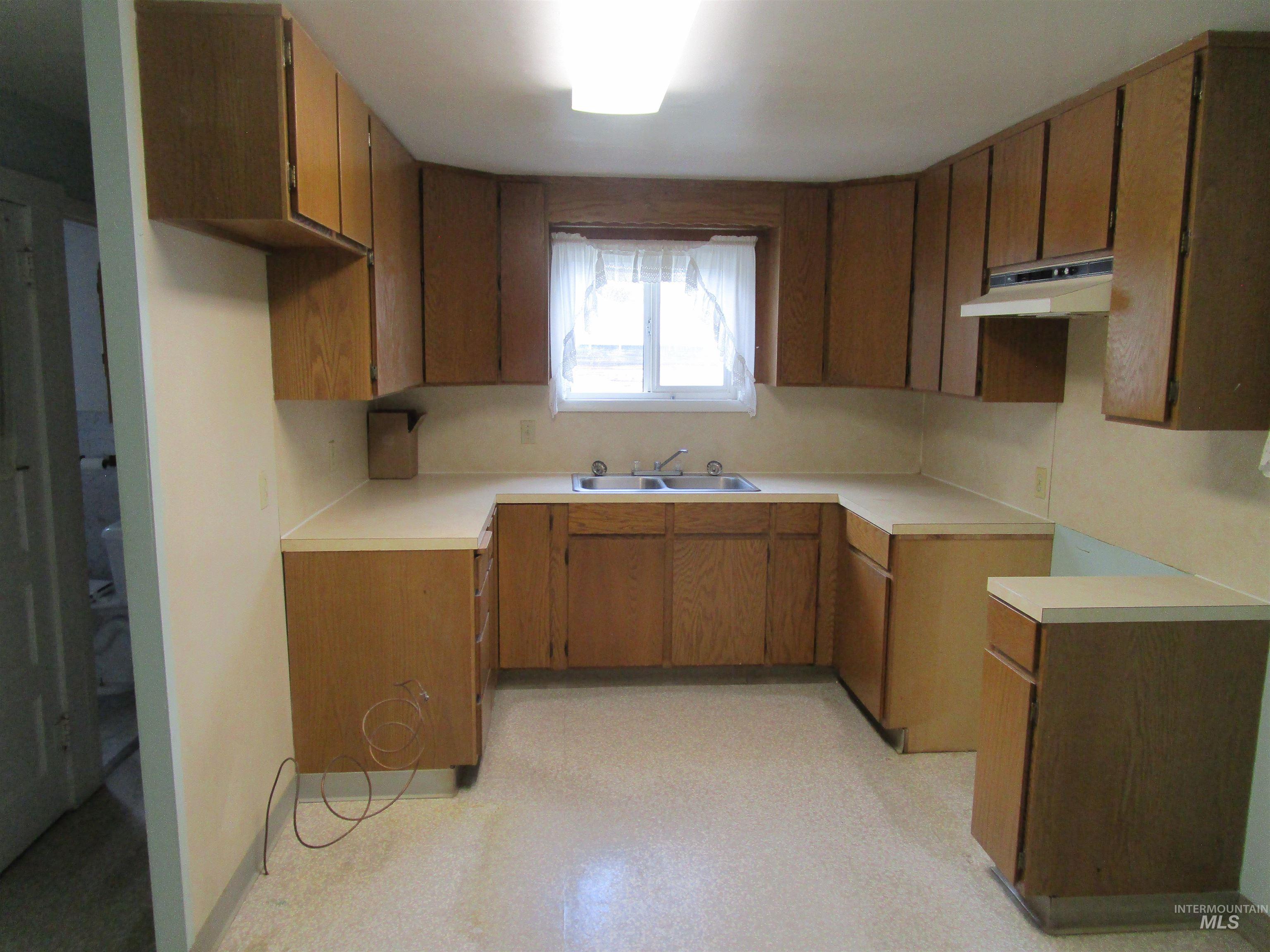 210 Orchard Ave, Eden, Idaho 83325, 3 Bedrooms, 1 Bathroom, Residential For Sale, Price $207,000,MLS 98980931