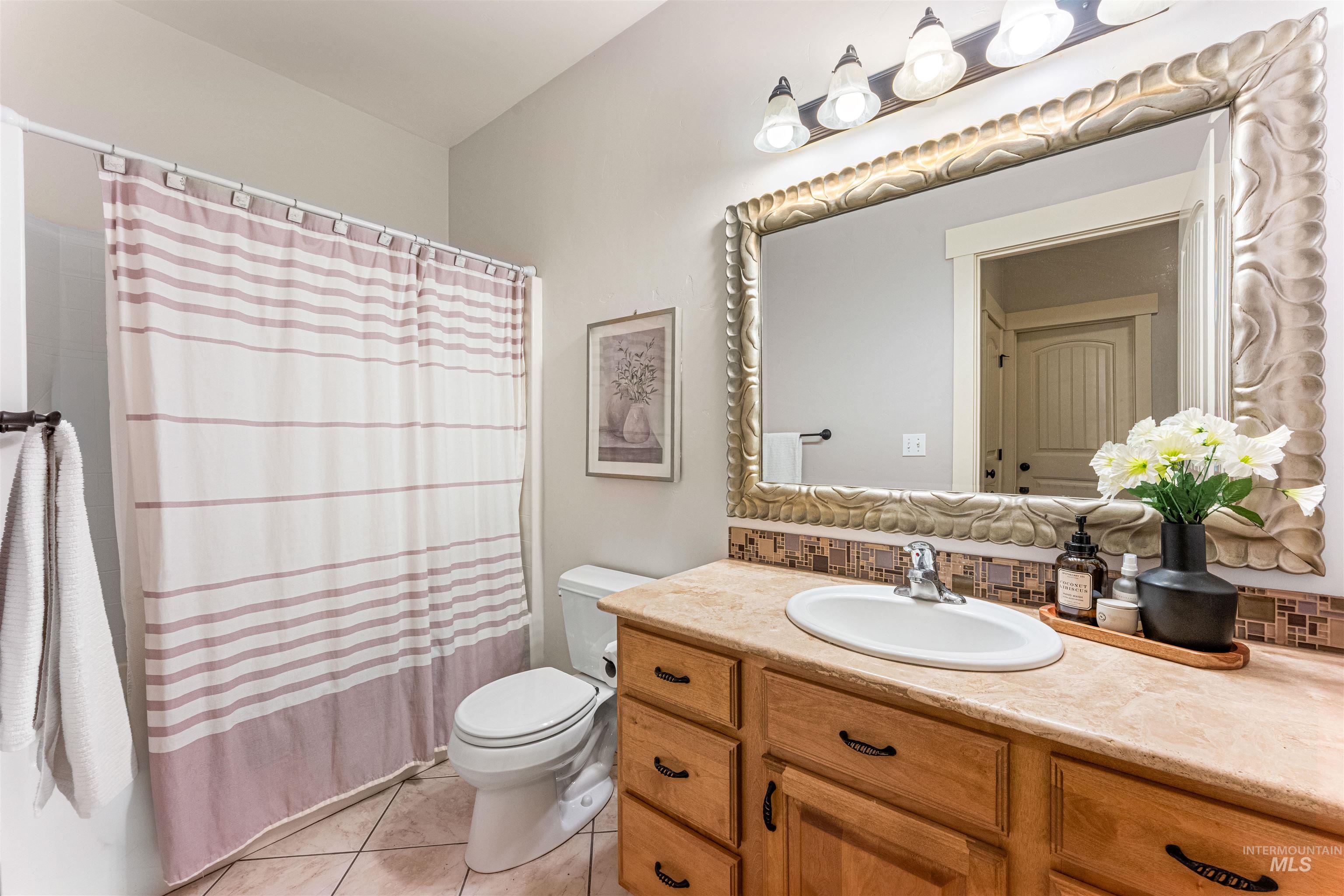 2021 W Sagwon Dr, Kuna, Idaho 83634, 5 Bedrooms, 3 Bathrooms, Residential For Sale, Price $848,333,MLS 98980934