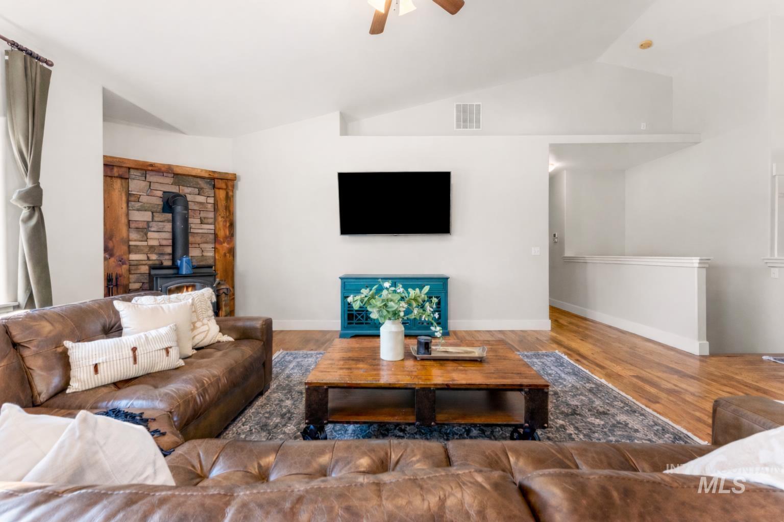 2021 W Sagwon Dr, Kuna, Idaho 83634, 5 Bedrooms, 3 Bathrooms, Residential For Sale, Price $848,333,MLS 98980934