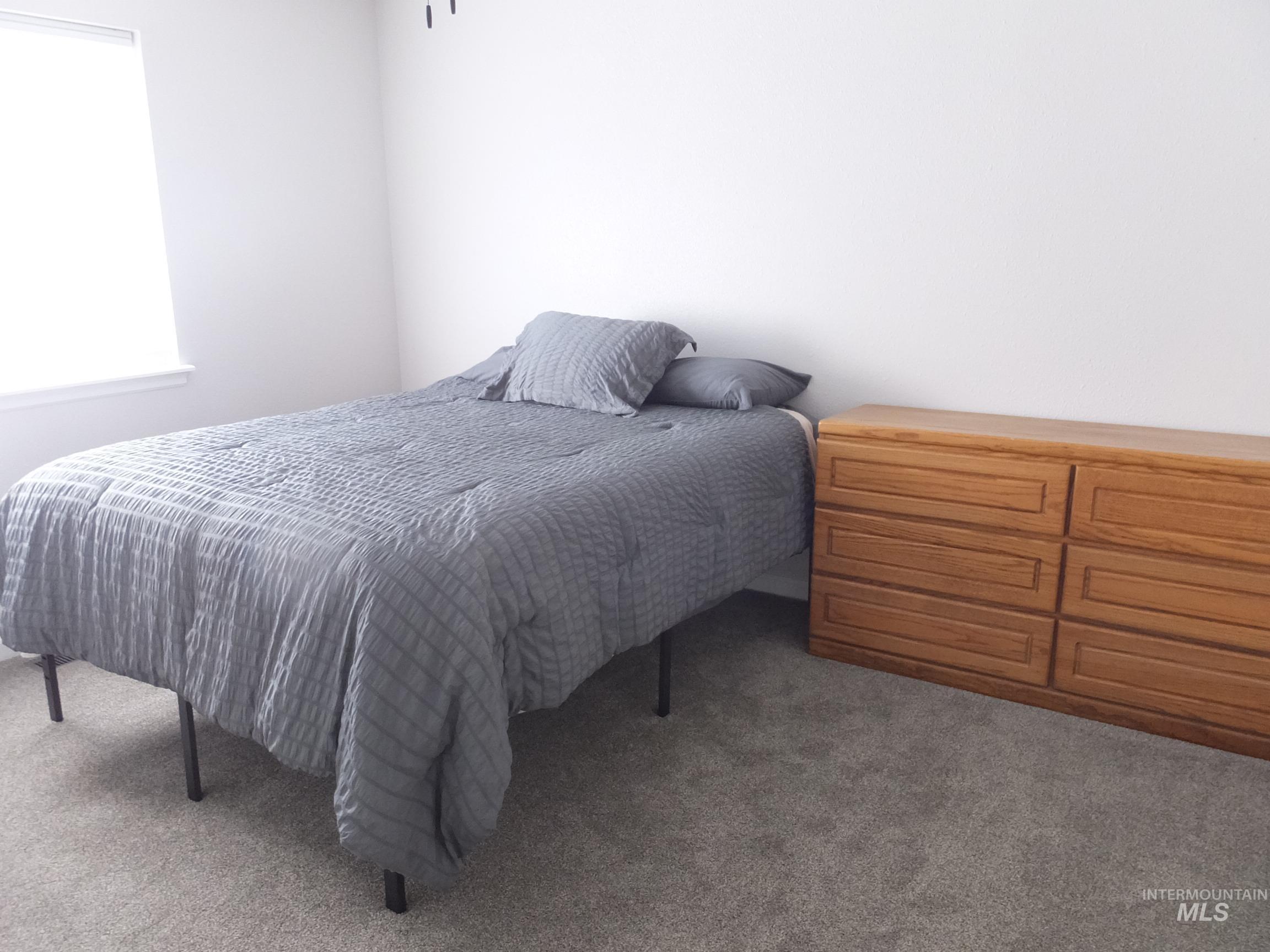 922 S Cherokee Ave, Emmett, Idaho 83617, 3 Bedrooms, 2 Bathrooms, Residential For Sale, Price $319,000,MLS 98980935