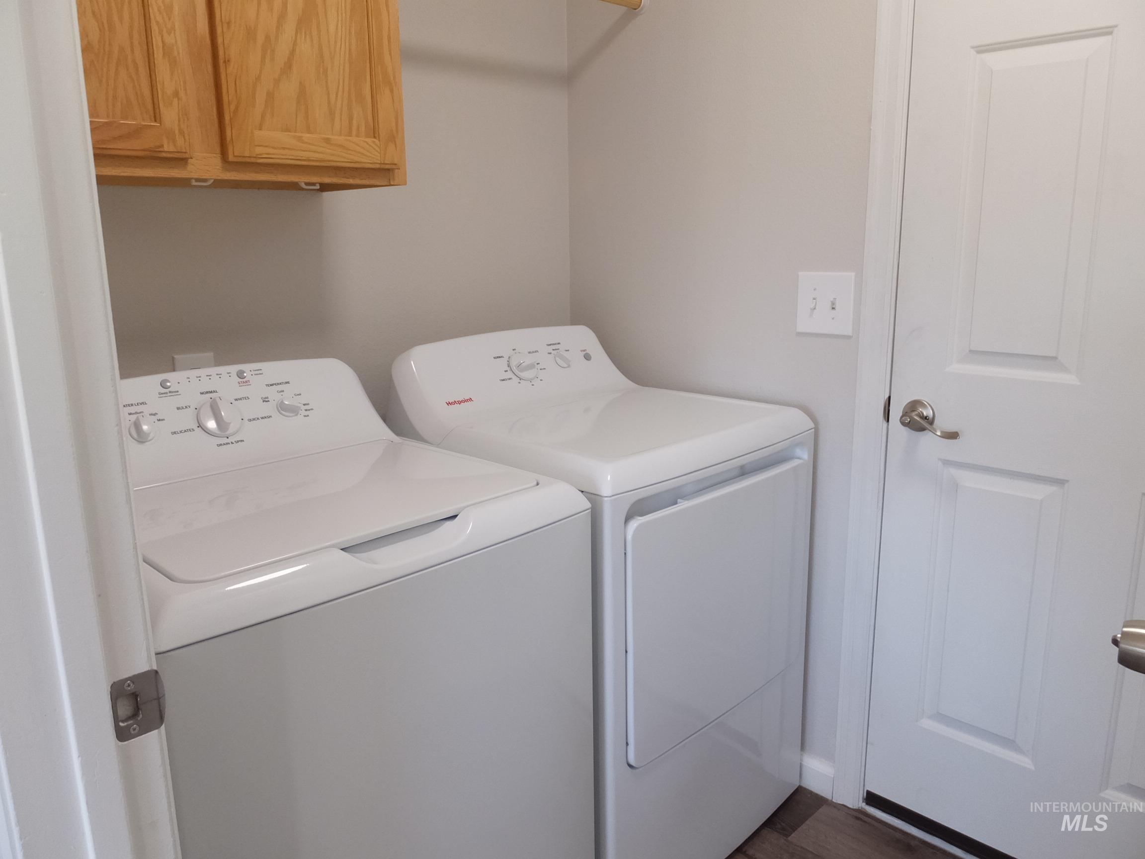 922 S Cherokee Ave, Emmett, Idaho 83617, 3 Bedrooms, 2 Bathrooms, Residential For Sale, Price $319,000,MLS 98980935