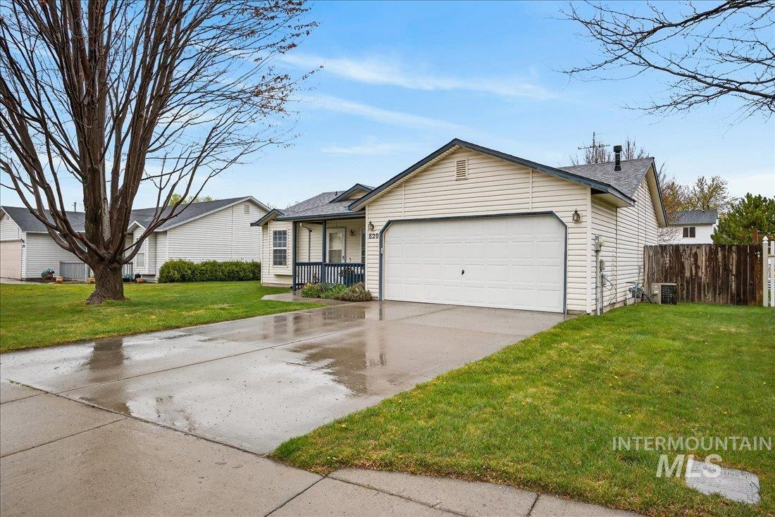 820 Valley, Middleton, Idaho 83644, 3 Bedrooms, 2 Bathrooms, Residential For Sale, Price $329,900,MLS 98980938