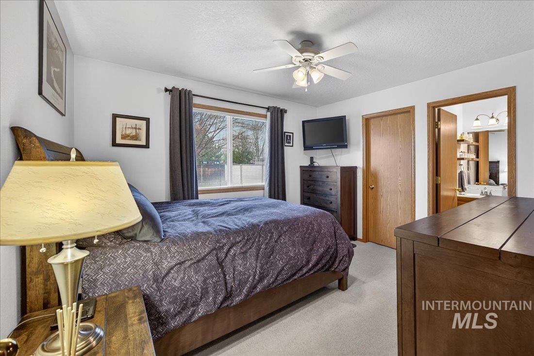 820 Valley, Middleton, Idaho 83644, 3 Bedrooms, 2 Bathrooms, Residential For Sale, Price $329,900,MLS 98980938