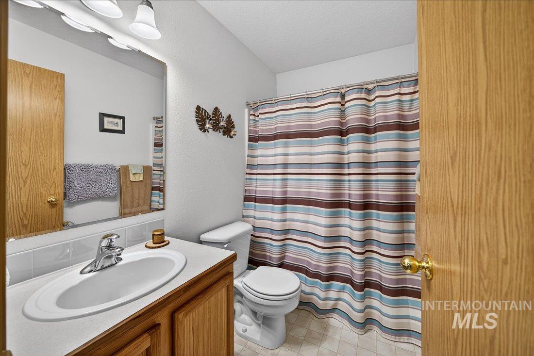 820 Valley, Middleton, Idaho 83644, 3 Bedrooms, 2 Bathrooms, Residential For Sale, Price $329,900,MLS 98980938