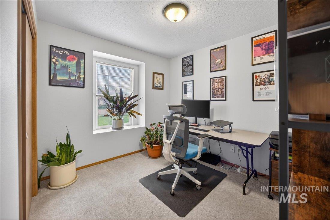 820 Valley, Middleton, Idaho 83644, 3 Bedrooms, 2 Bathrooms, Residential For Sale, Price $329,900,MLS 98980938