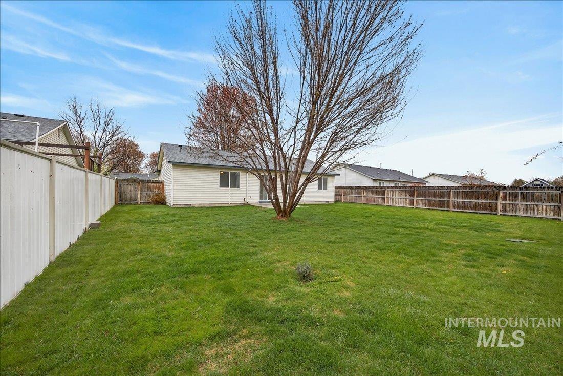 820 Valley, Middleton, Idaho 83644, 3 Bedrooms, 2 Bathrooms, Residential For Sale, Price $329,900,MLS 98980938