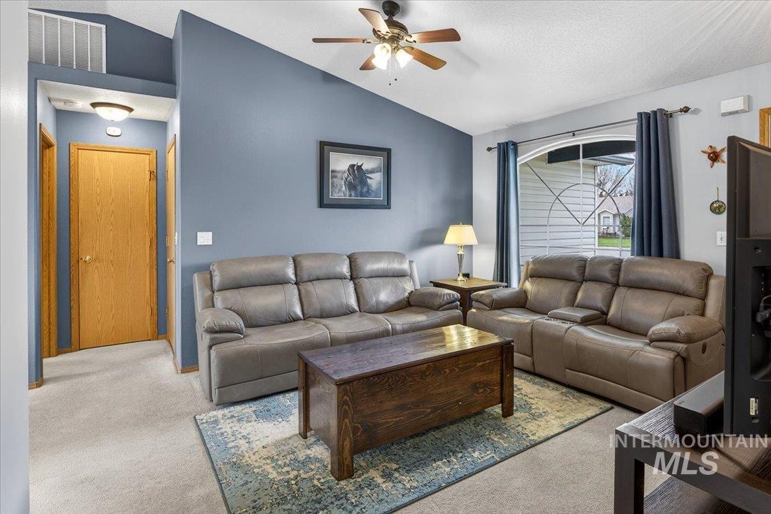 820 Valley, Middleton, Idaho 83644, 3 Bedrooms, 2 Bathrooms, Residential For Sale, Price $329,900,MLS 98980938