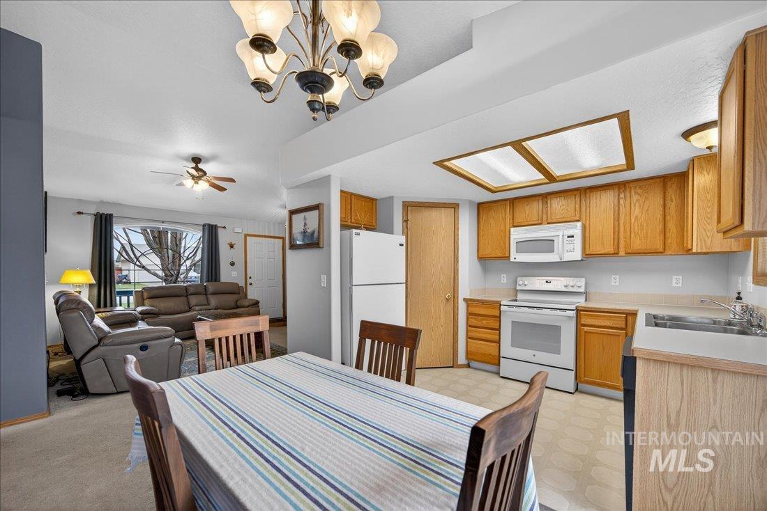 820 Valley, Middleton, Idaho 83644, 3 Bedrooms, 2 Bathrooms, Residential For Sale, Price $329,900,MLS 98980938