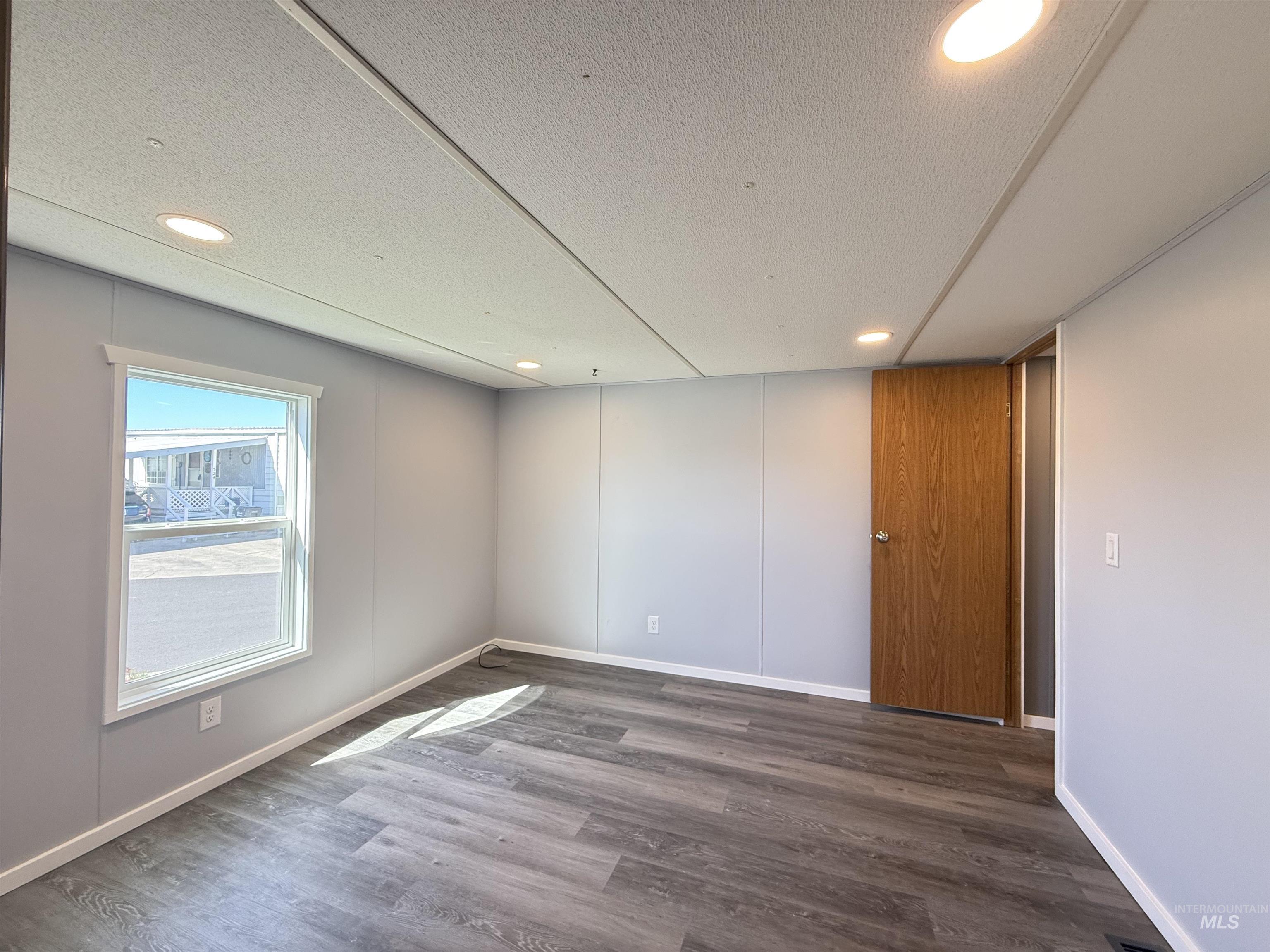 2015 6th Ave, Clarkston, Washington 99403, 2 Bedrooms, 2 Bathrooms, Residential For Sale, Price $80,000, 98980940