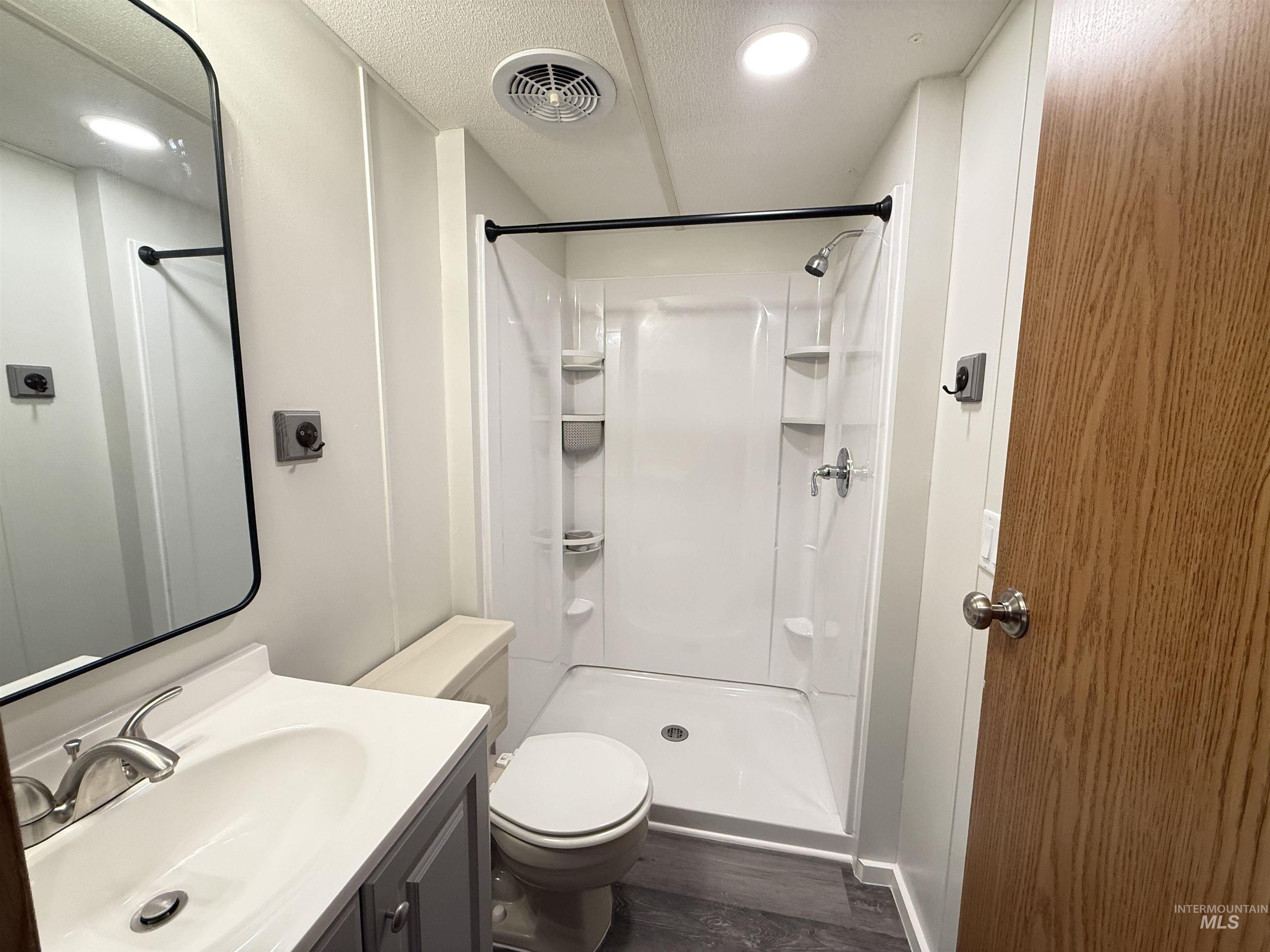 2015 6th Ave, Clarkston, Washington 99403, 2 Bedrooms, 2 Bathrooms, Residential For Sale, Price $80,000, 98980940