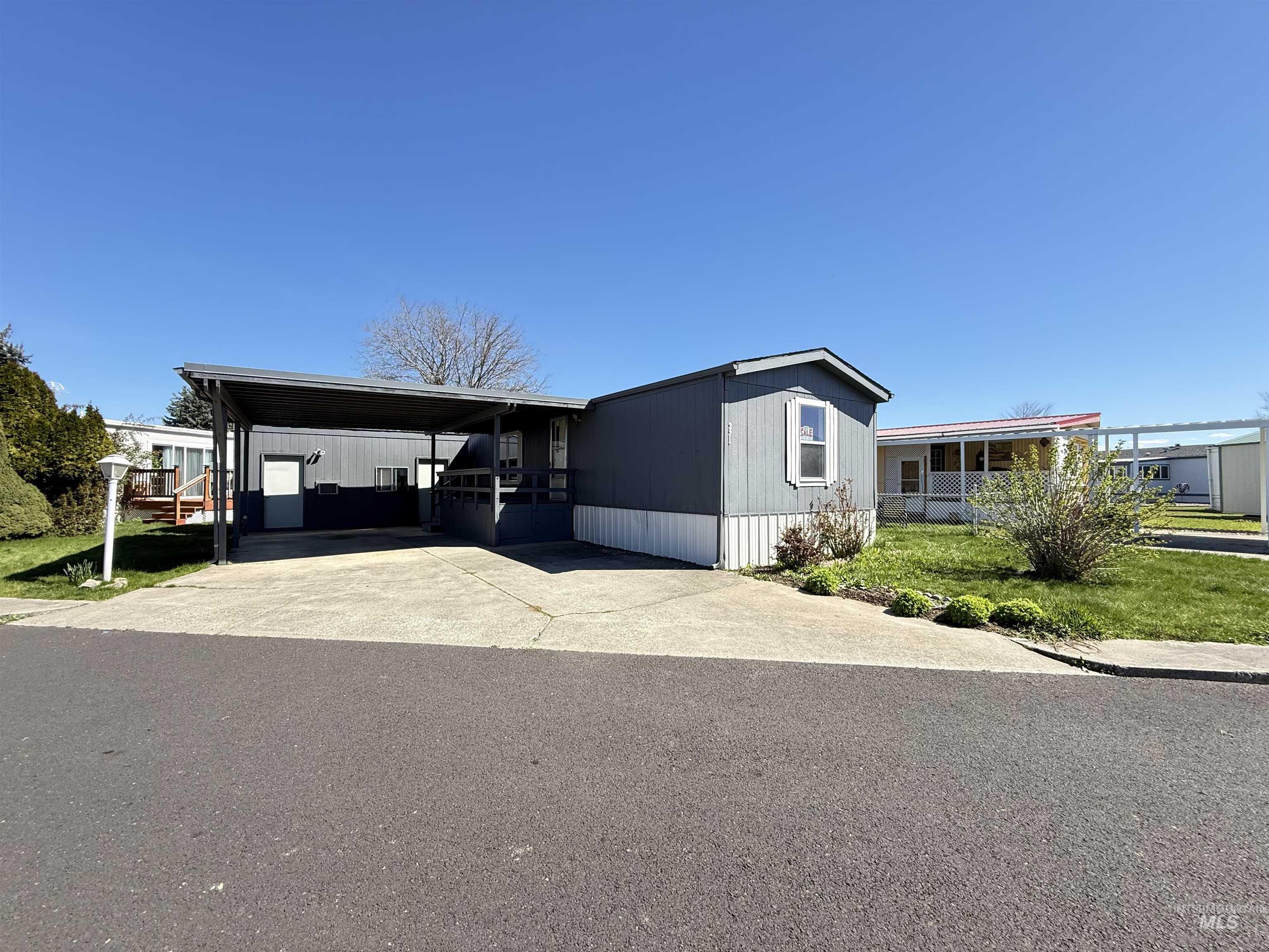 2015 6th Ave, Clarkston, Washington 99403, 2 Bedrooms, 2 Bathrooms, Residential For Sale, Price $80,000, 98980940