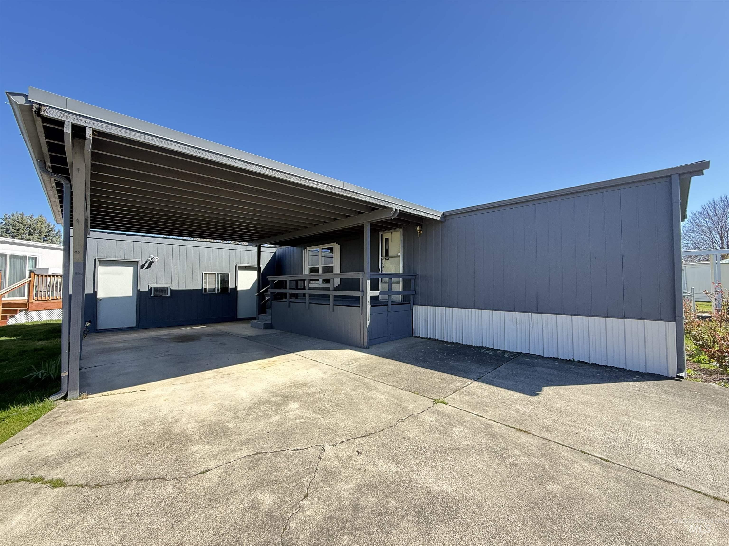 2015 6th Ave, Clarkston, Washington 99403, 2 Bedrooms, 2 Bathrooms, Residential For Sale, Price $80,000, 98980940