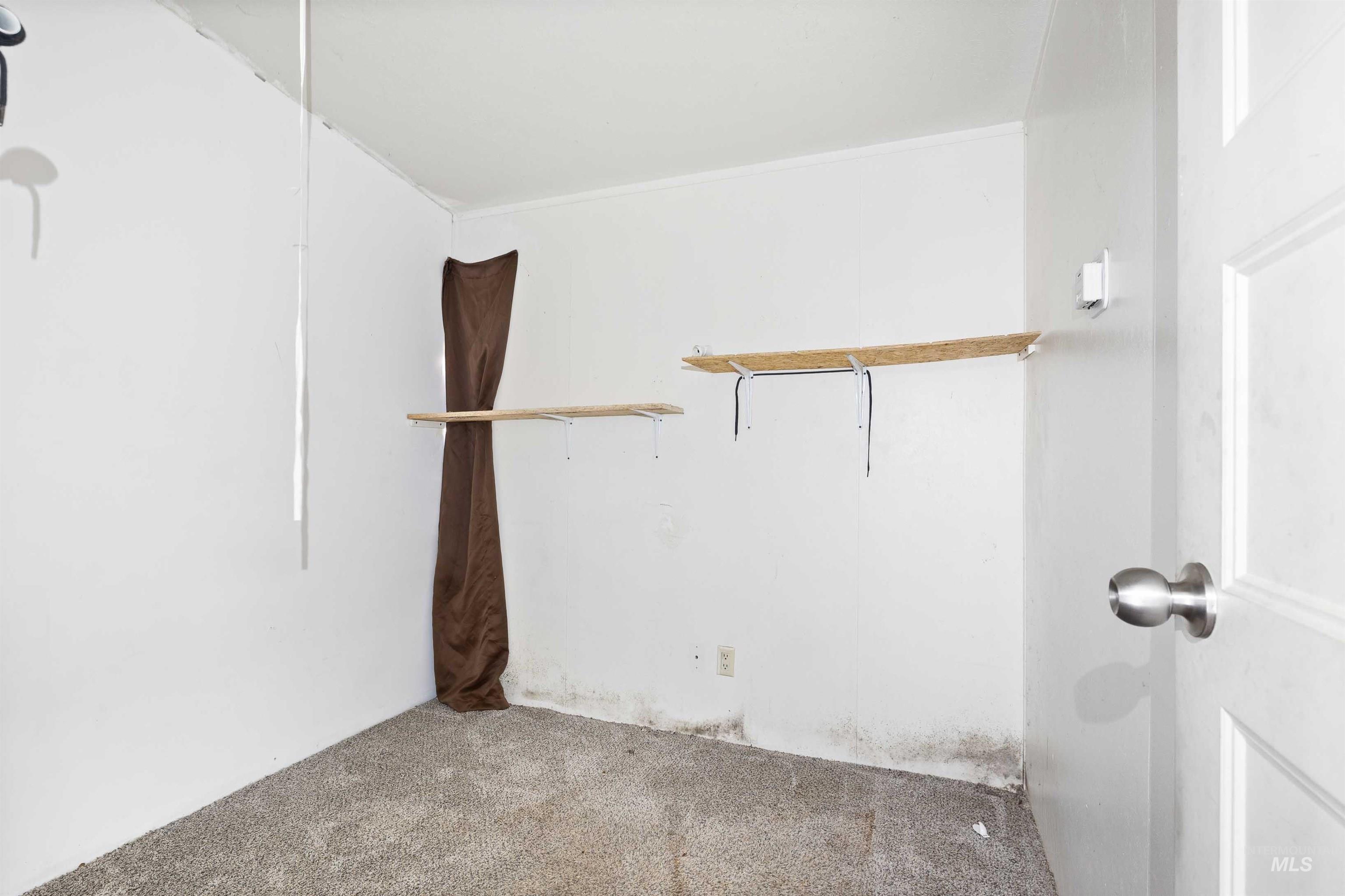 33 Manor Dr #24, Buhl, Idaho 83316, 3 Bedrooms, 2 Bathrooms, Residential For Sale, Price $35,000,MLS 98980941