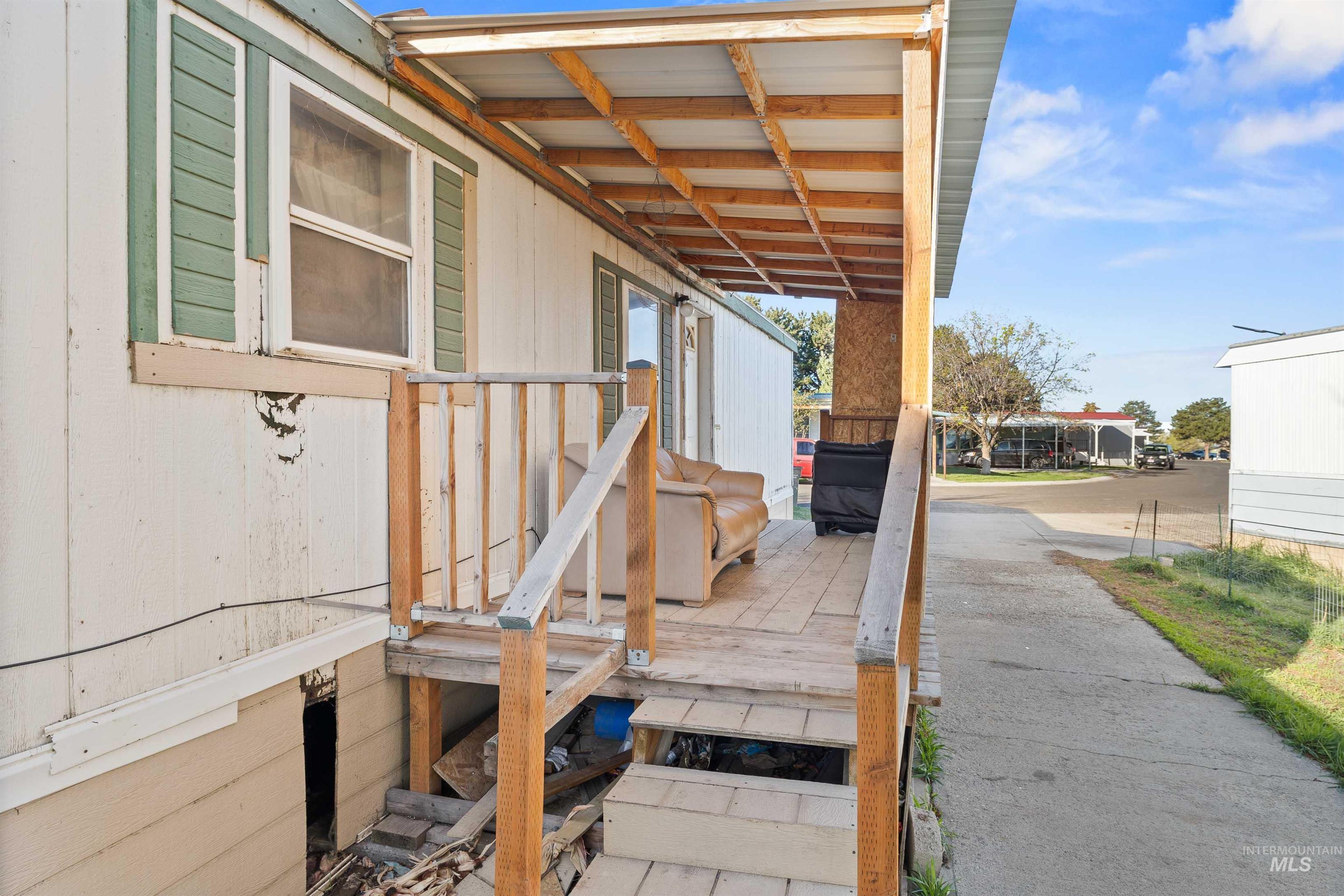 33 Manor Dr #24, Buhl, Idaho 83316, 3 Bedrooms, 2 Bathrooms, Residential For Sale, Price $35,000,MLS 98980941