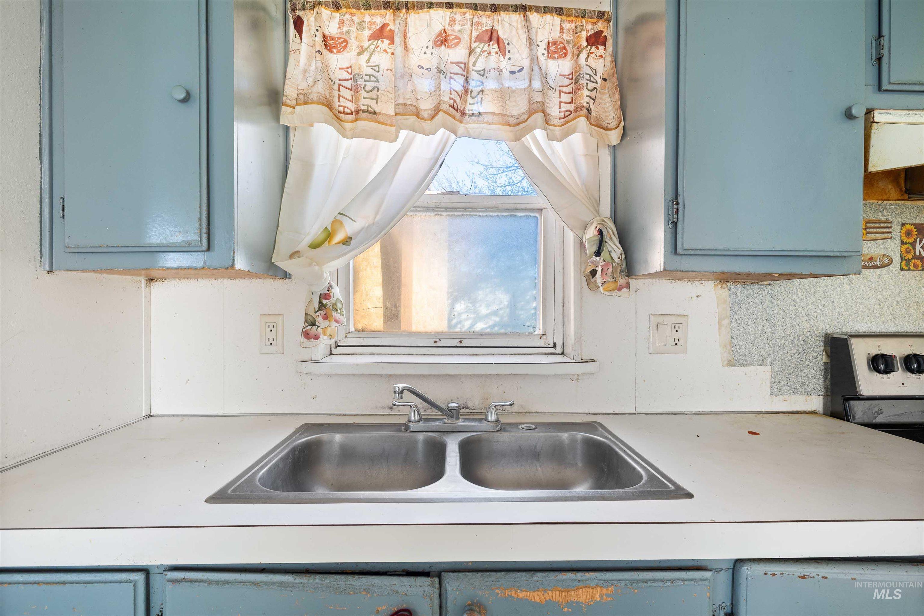 33 Manor Dr #24, Buhl, Idaho 83316, 3 Bedrooms, 2 Bathrooms, Residential For Sale, Price $35,000,MLS 98980941