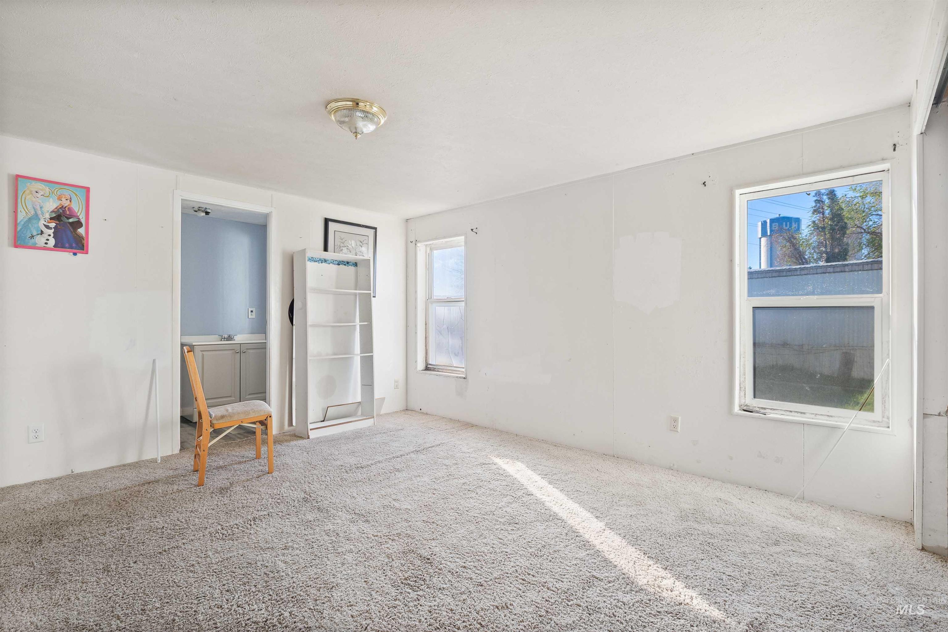 33 Manor Dr #24, Buhl, Idaho 83316, 3 Bedrooms, 2 Bathrooms, Residential For Sale, Price $35,000,MLS 98980941