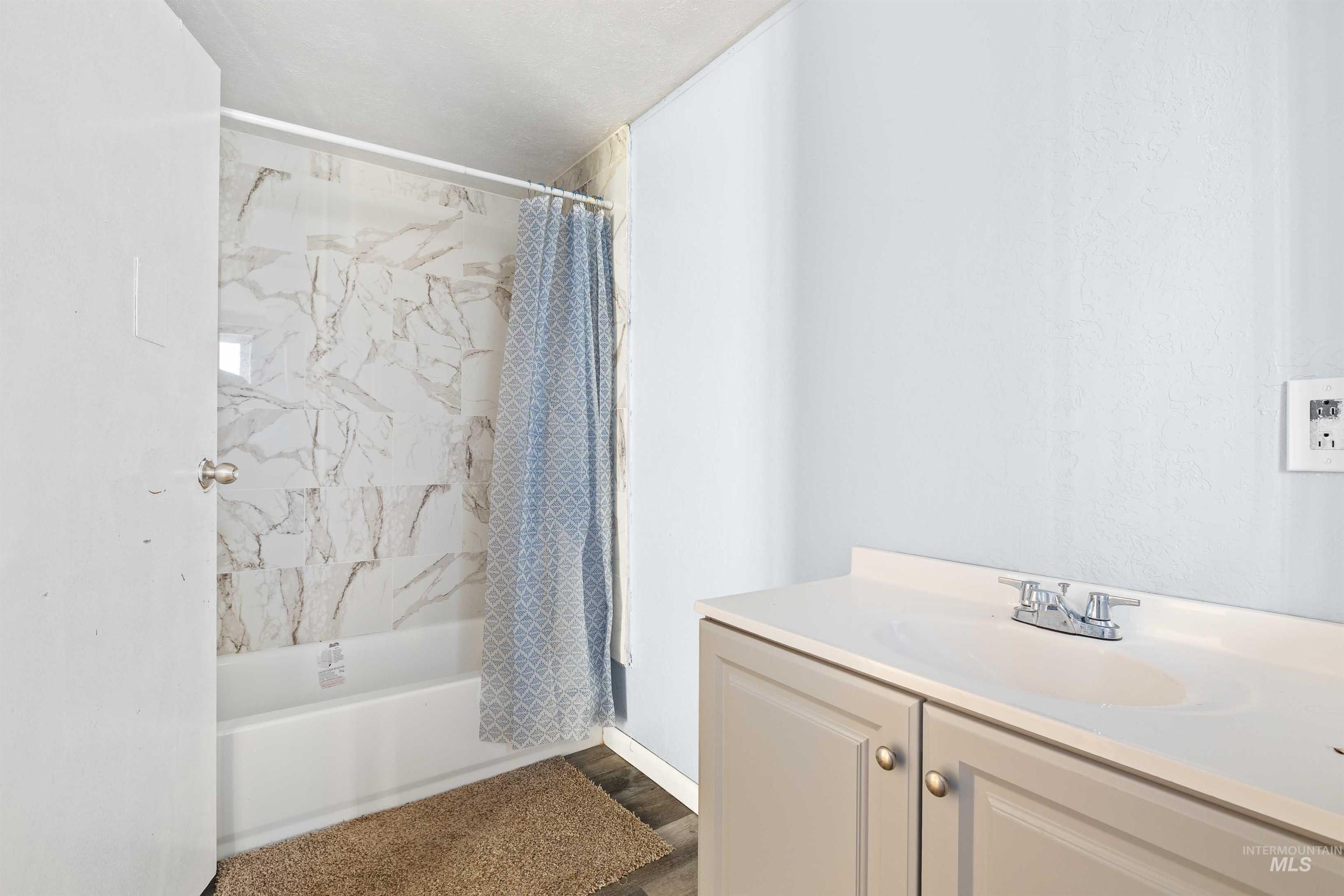 33 Manor Dr #24, Buhl, Idaho 83316, 3 Bedrooms, 2 Bathrooms, Residential For Sale, Price $35,000,MLS 98980941