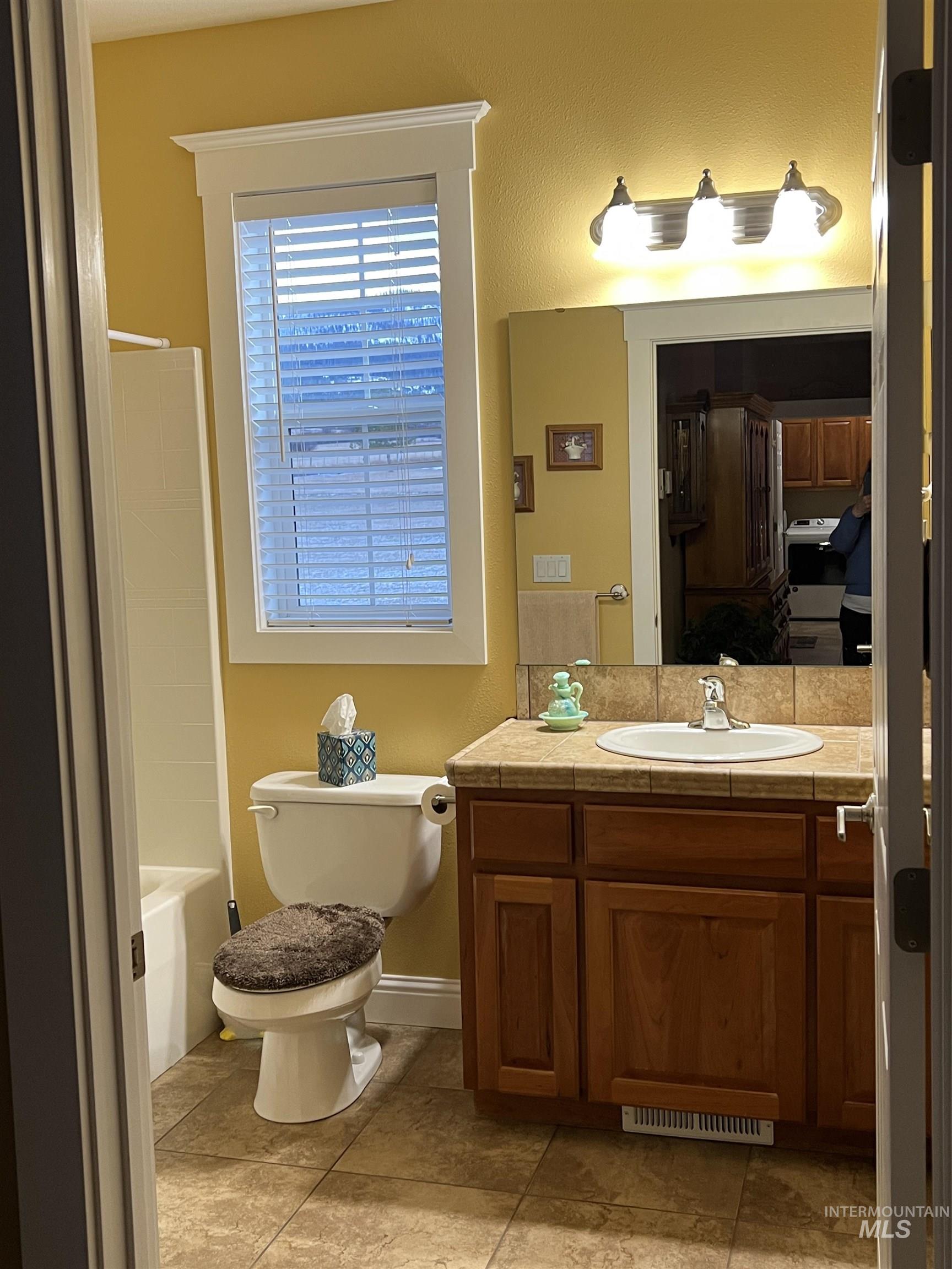 100 Shiloh Dr., Grangeville, Idaho 83530, 5 Bedrooms, 3 Bathrooms, Residential For Sale, Price $835,000,MLS 98980942