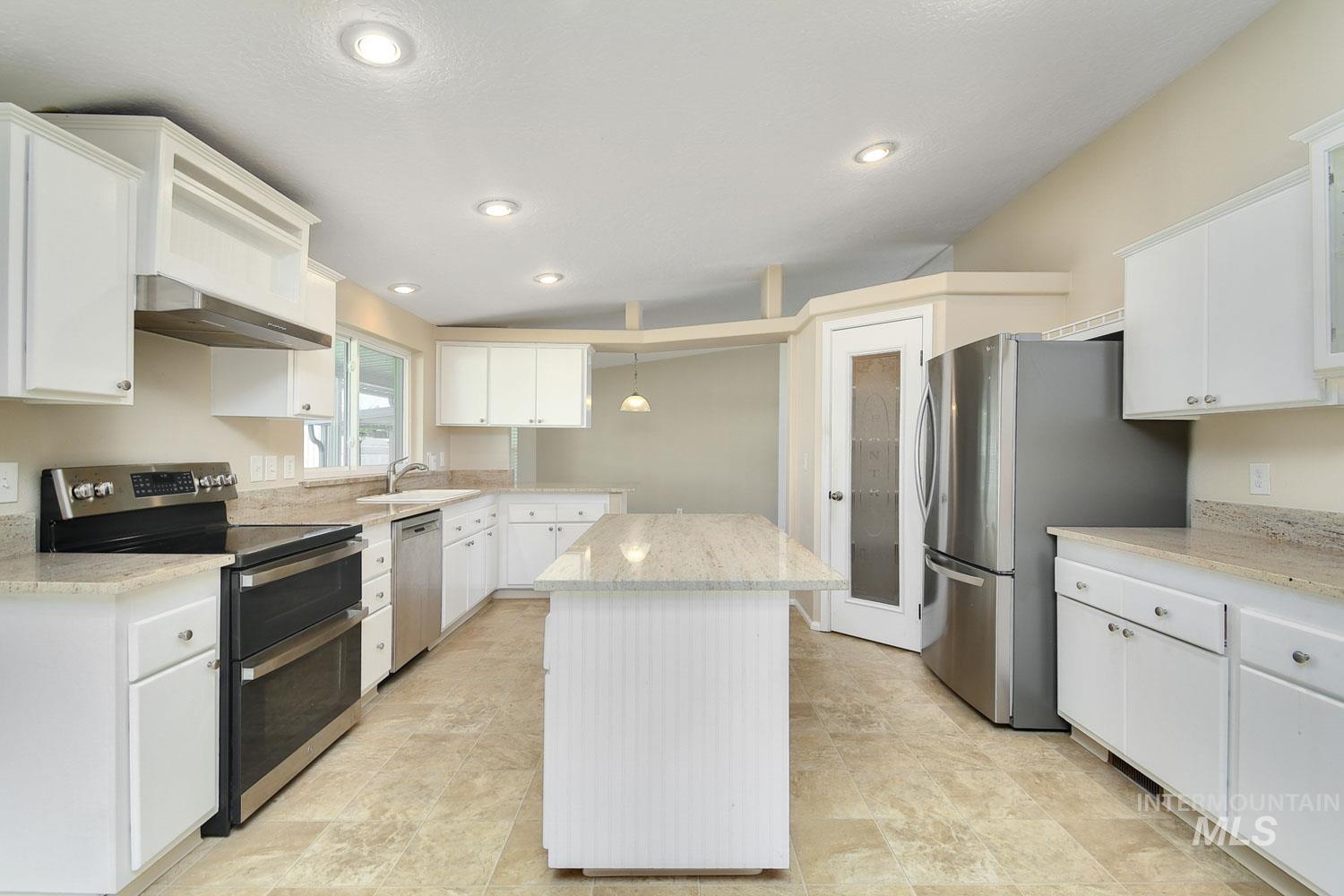 7944 W Manassas Ln, Garden City, Idaho 83714, 4 Bedrooms, 2 Bathrooms, Residential For Sale, Price $189,000, 98980943