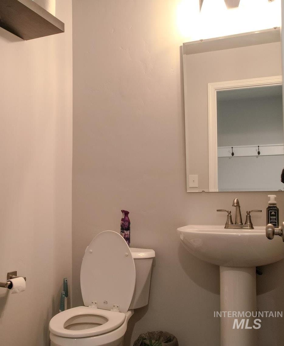 9062 W Cornflower St, Nampa, Idaho 83687, 4 Bedrooms, 2.5 Bathrooms, Residential For Sale, Price $514,900,MLS 98980944